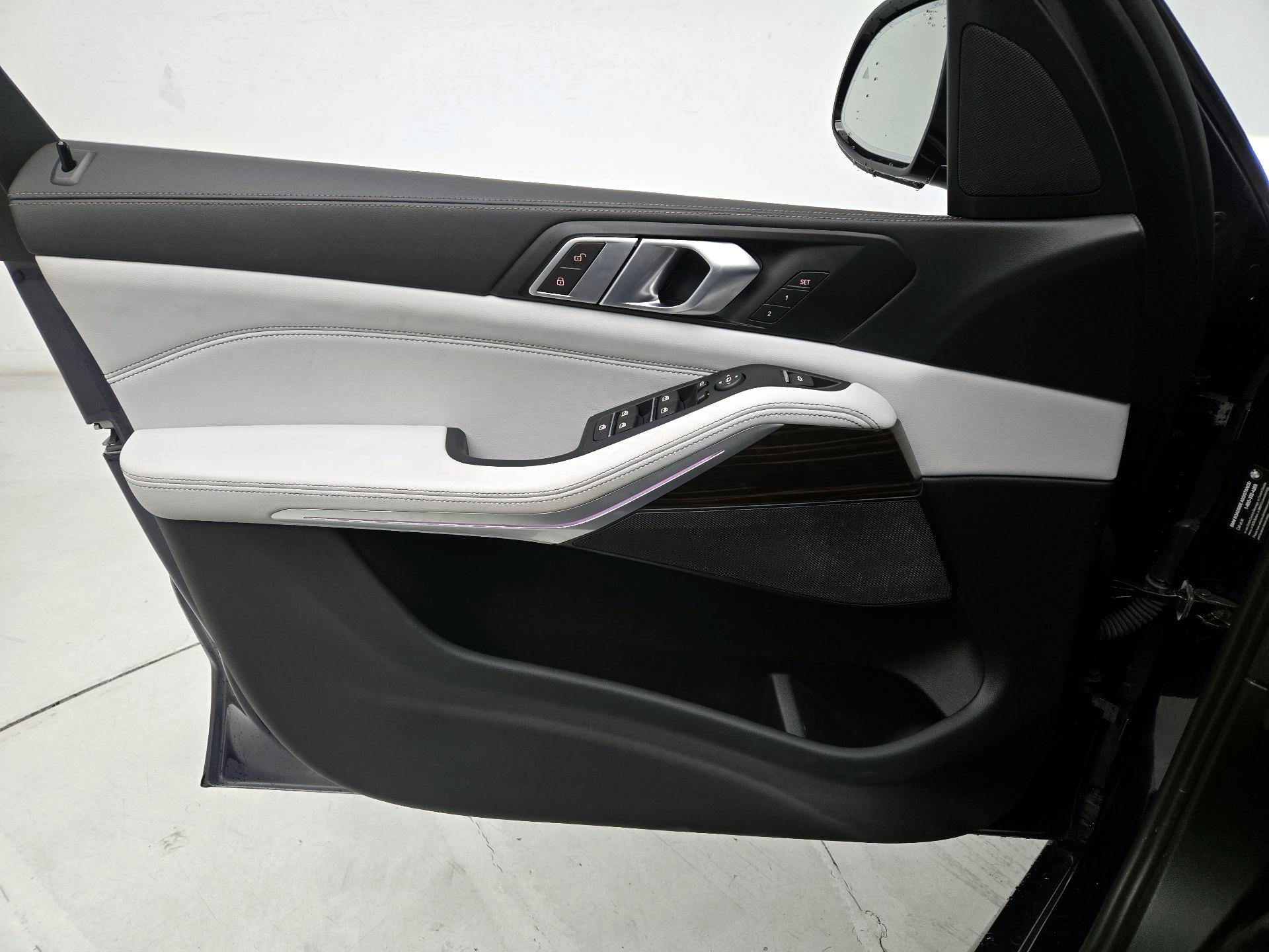 Thumbnail: 2024 BMW X5 - 12