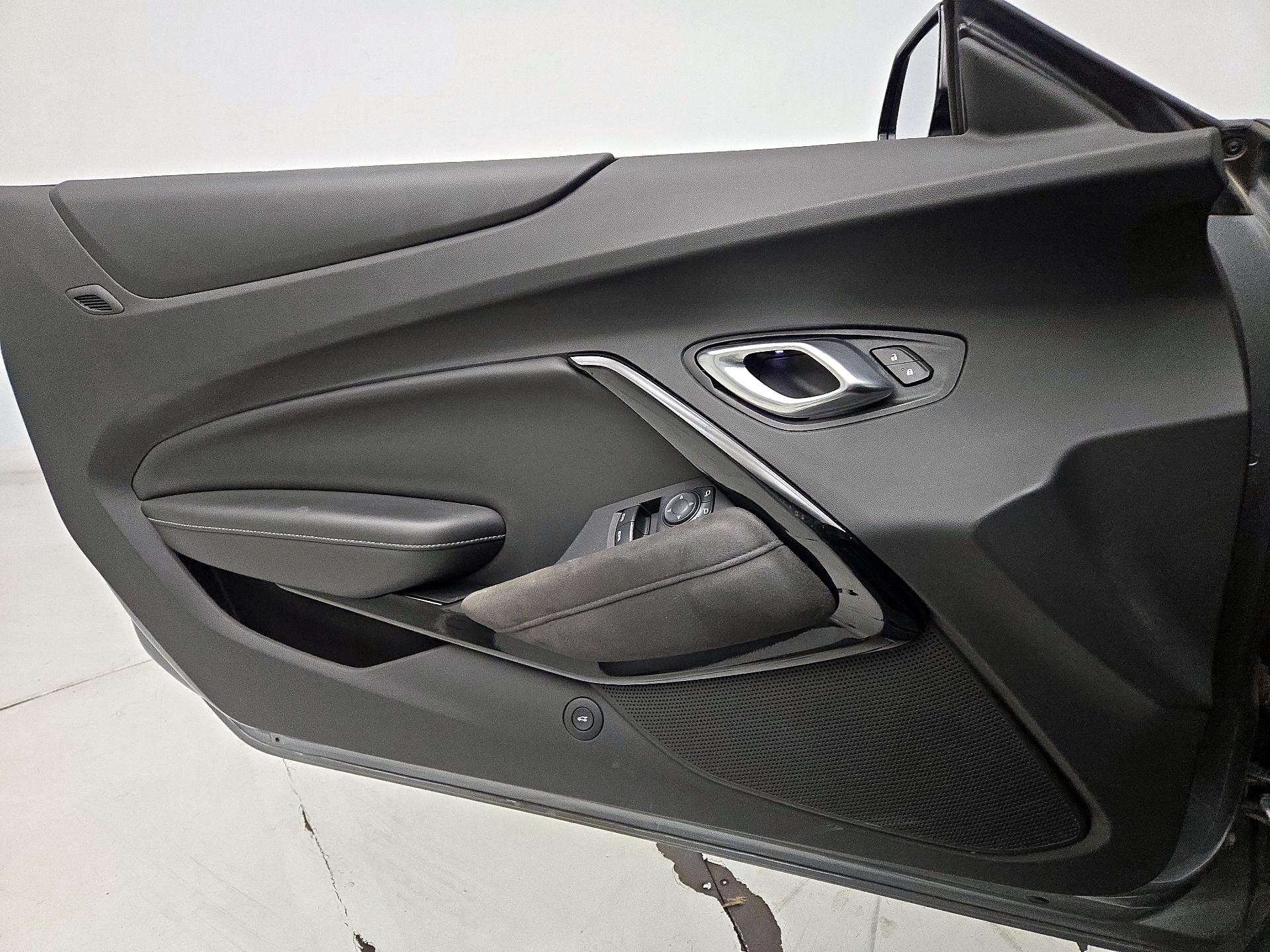 Thumbnail: 2021 Chevrolet Camaro - 12