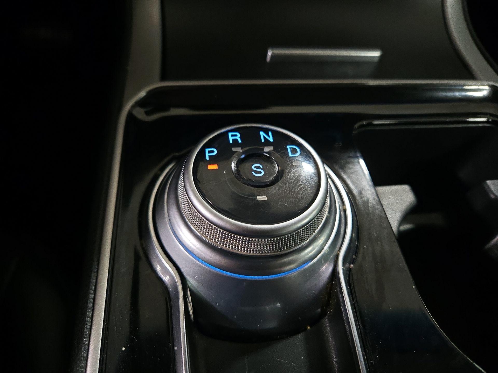 Thumbnail: 2020 Ford Edge - 18