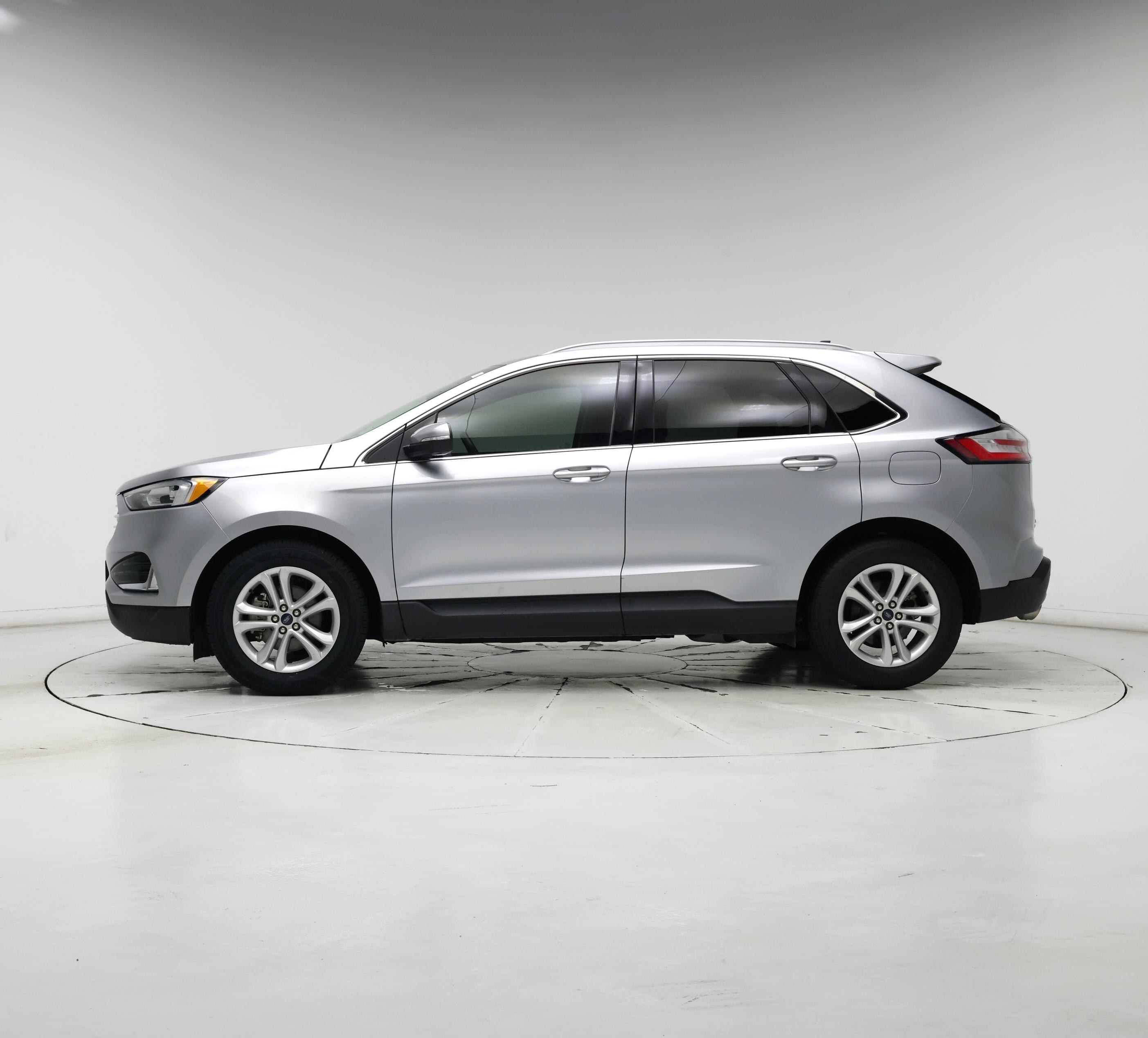 Thumbnail: 2020 Ford Edge - 3