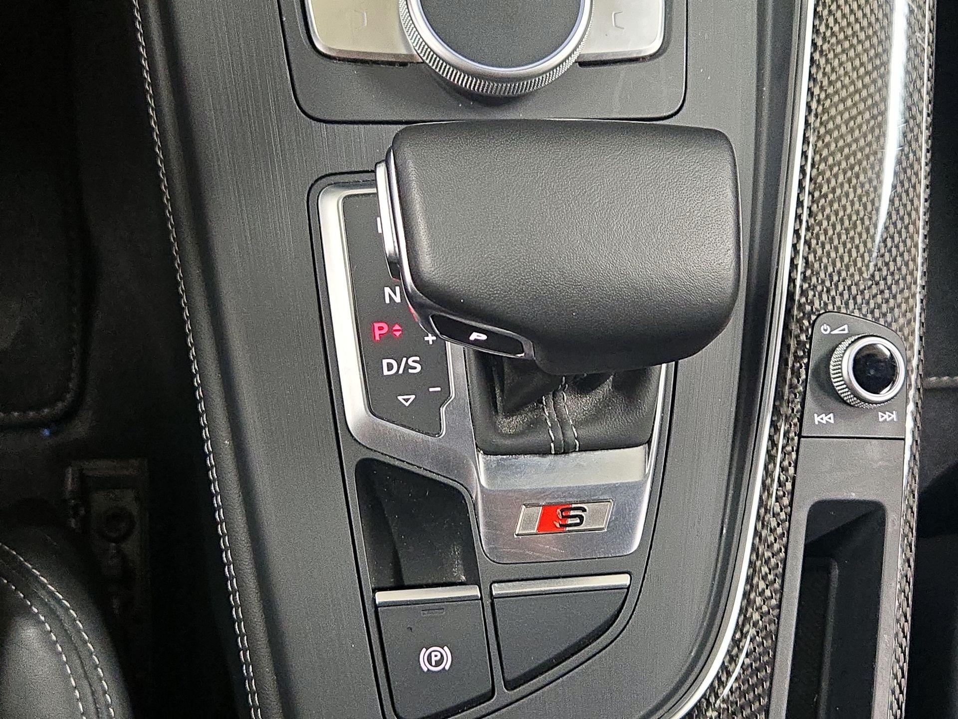 Thumbnail: 2018 Audi S5 - 18