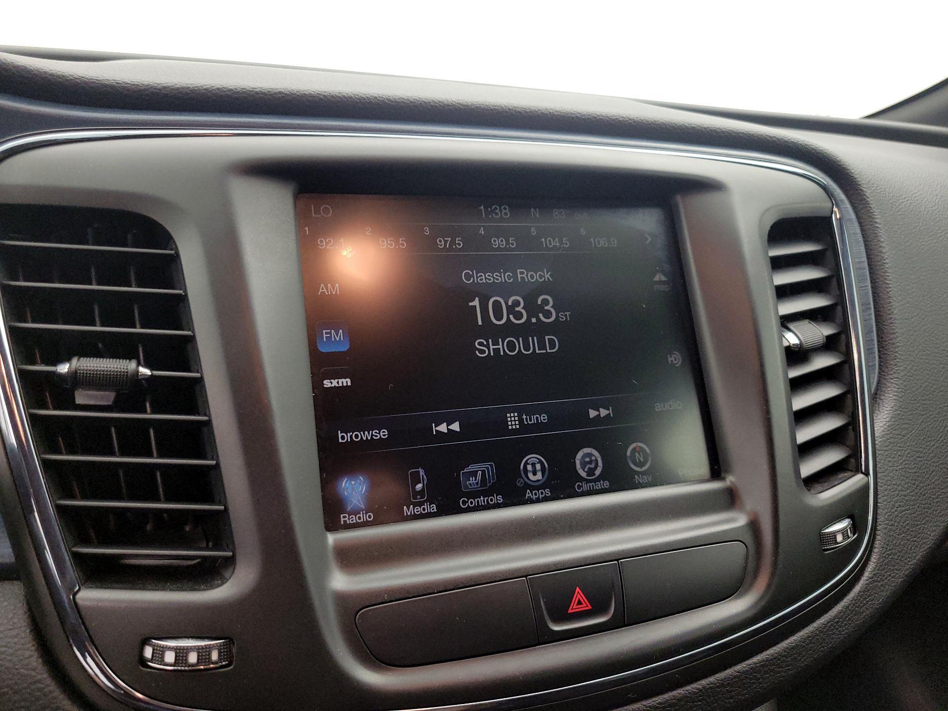 Thumbnail: 2015 Chrysler 200 - 16