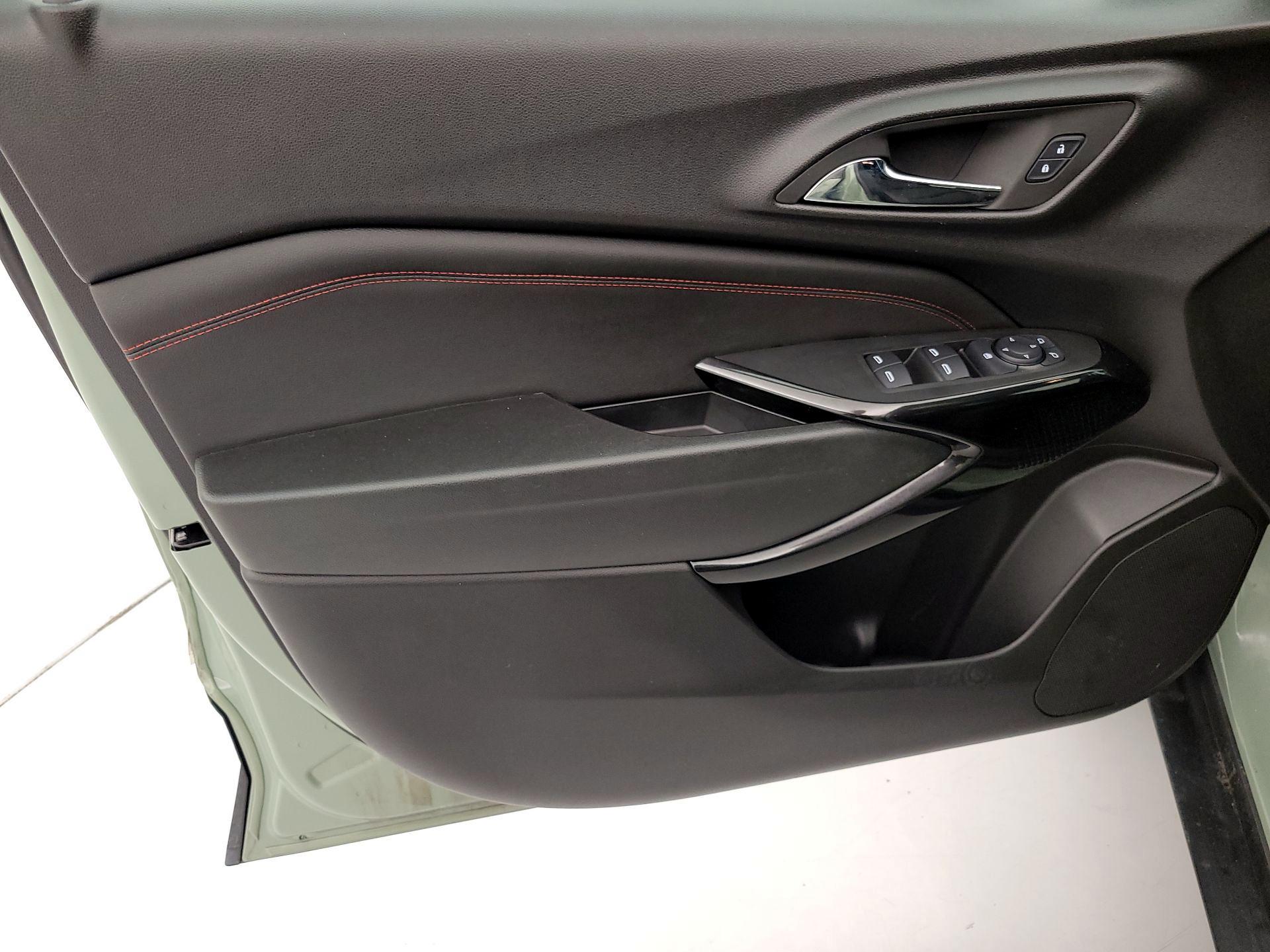 Thumbnail: 2024 Chevrolet Trax - 12