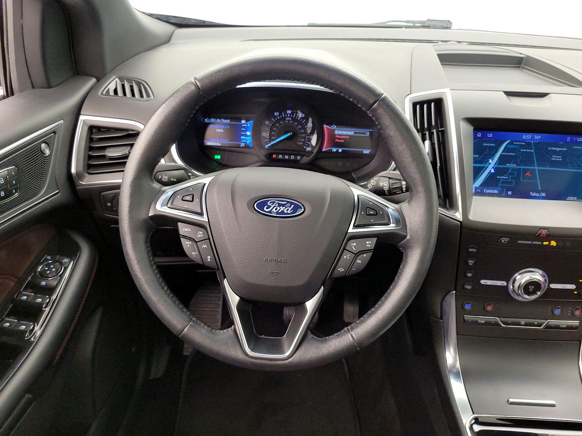 Thumbnail: 2020 Ford Edge - 10