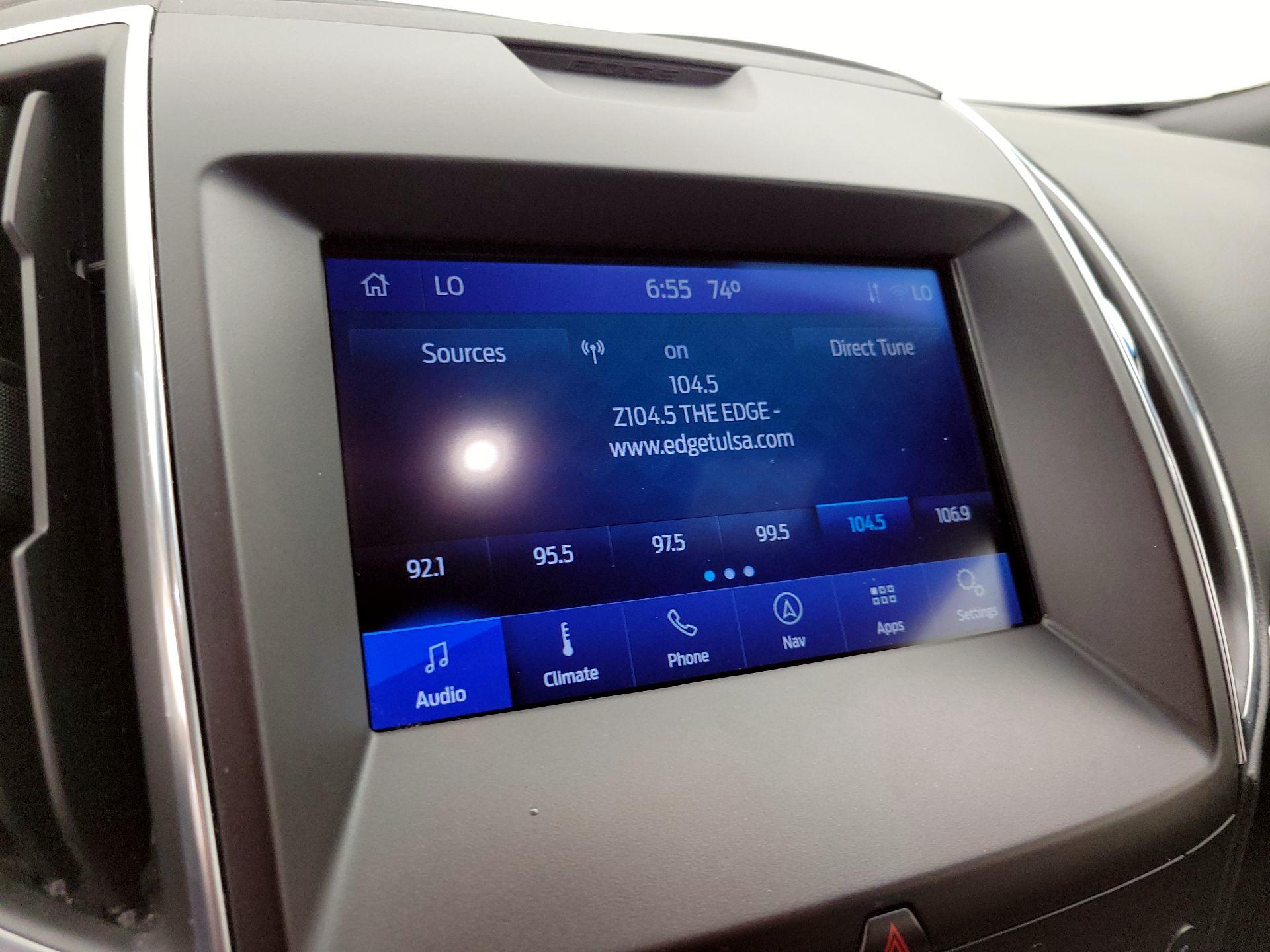 Thumbnail: 2020 Ford Edge - 16