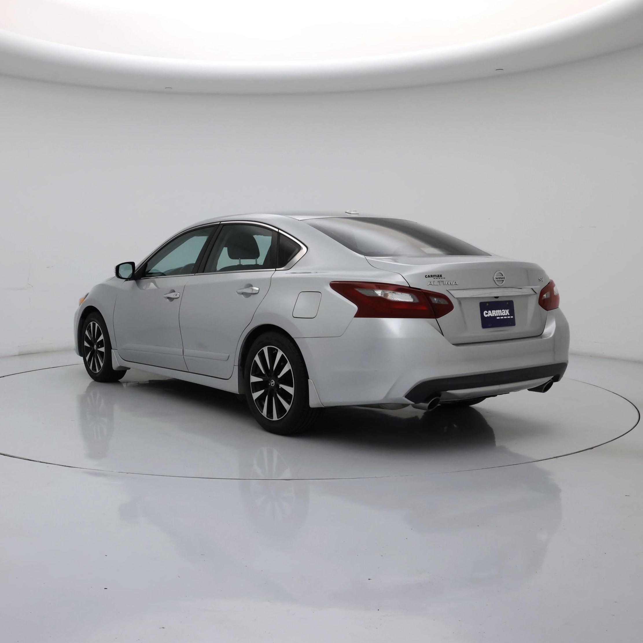 Thumbnail: 2018 Nissan Altima - 2