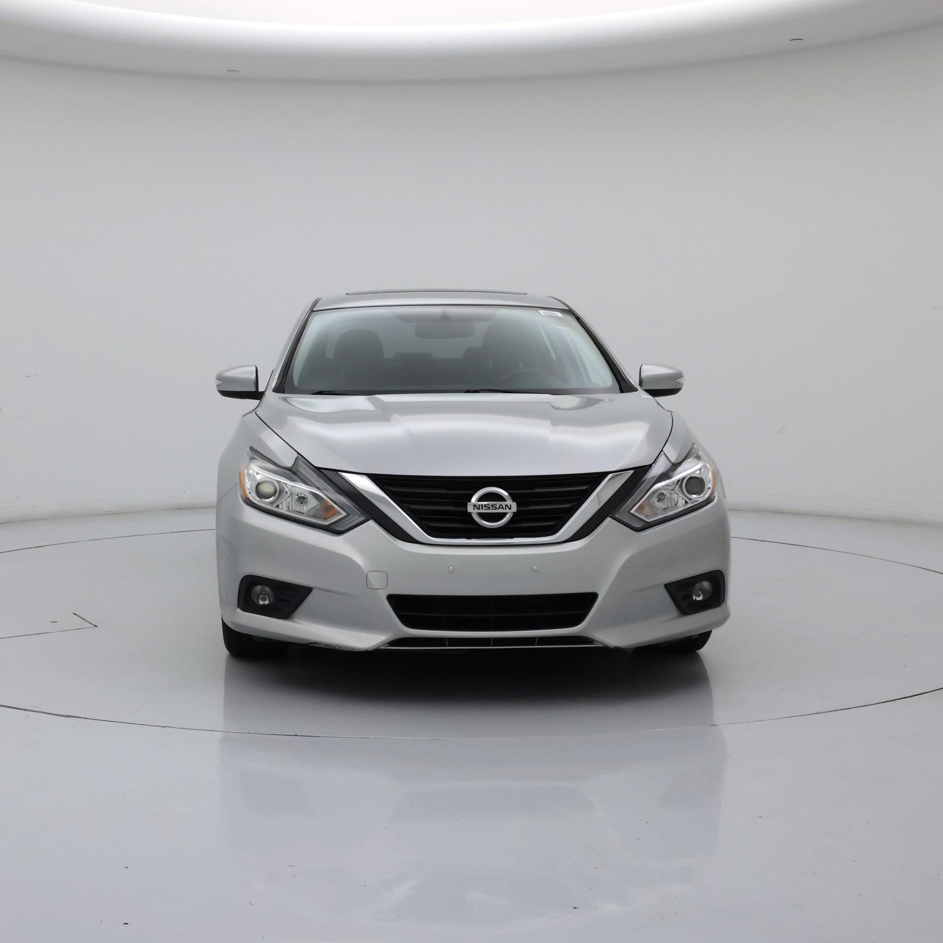 Thumbnail: 2018 Nissan Altima - 5
