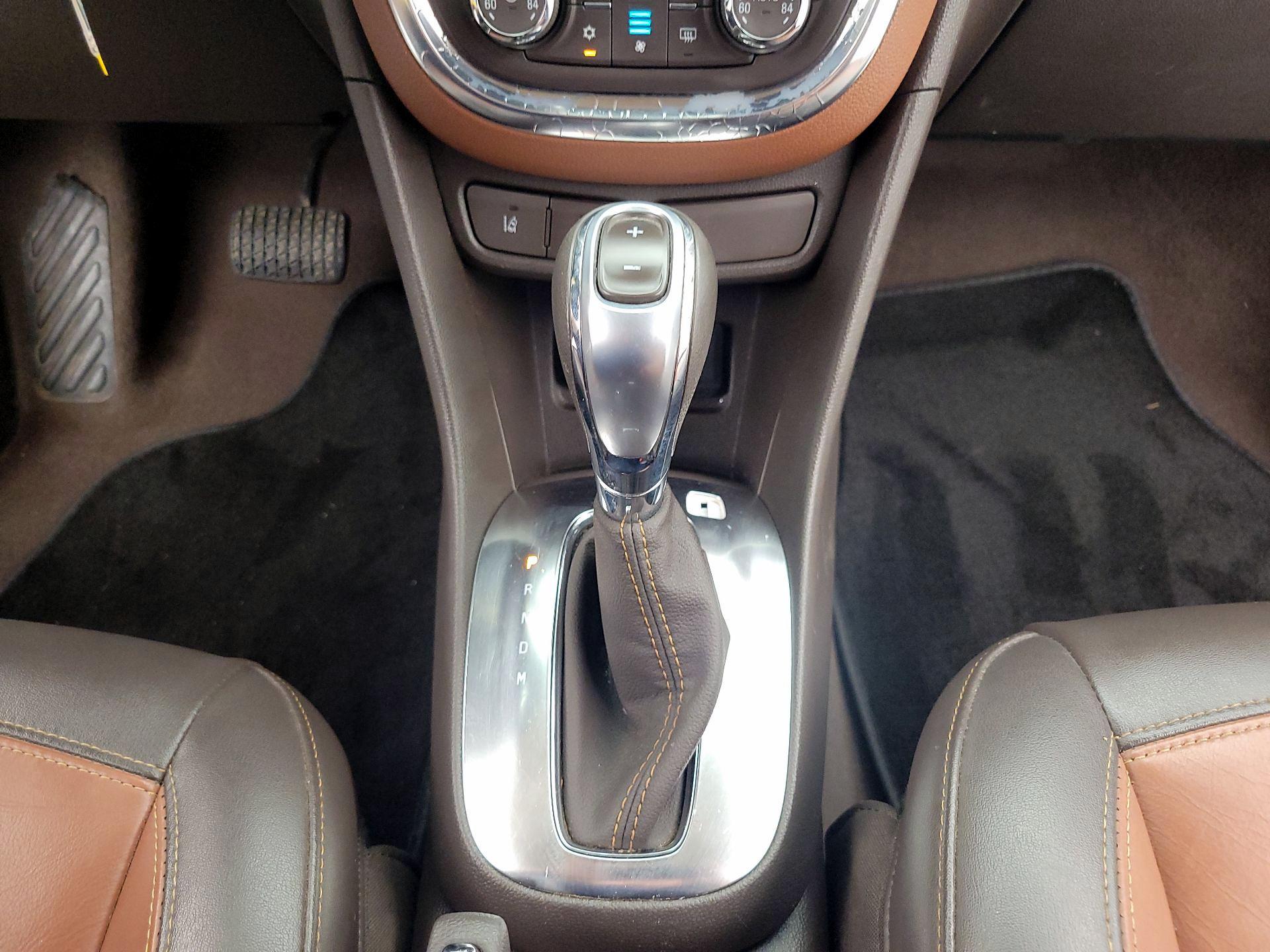 Thumbnail: 2015 Buick Encore - 18