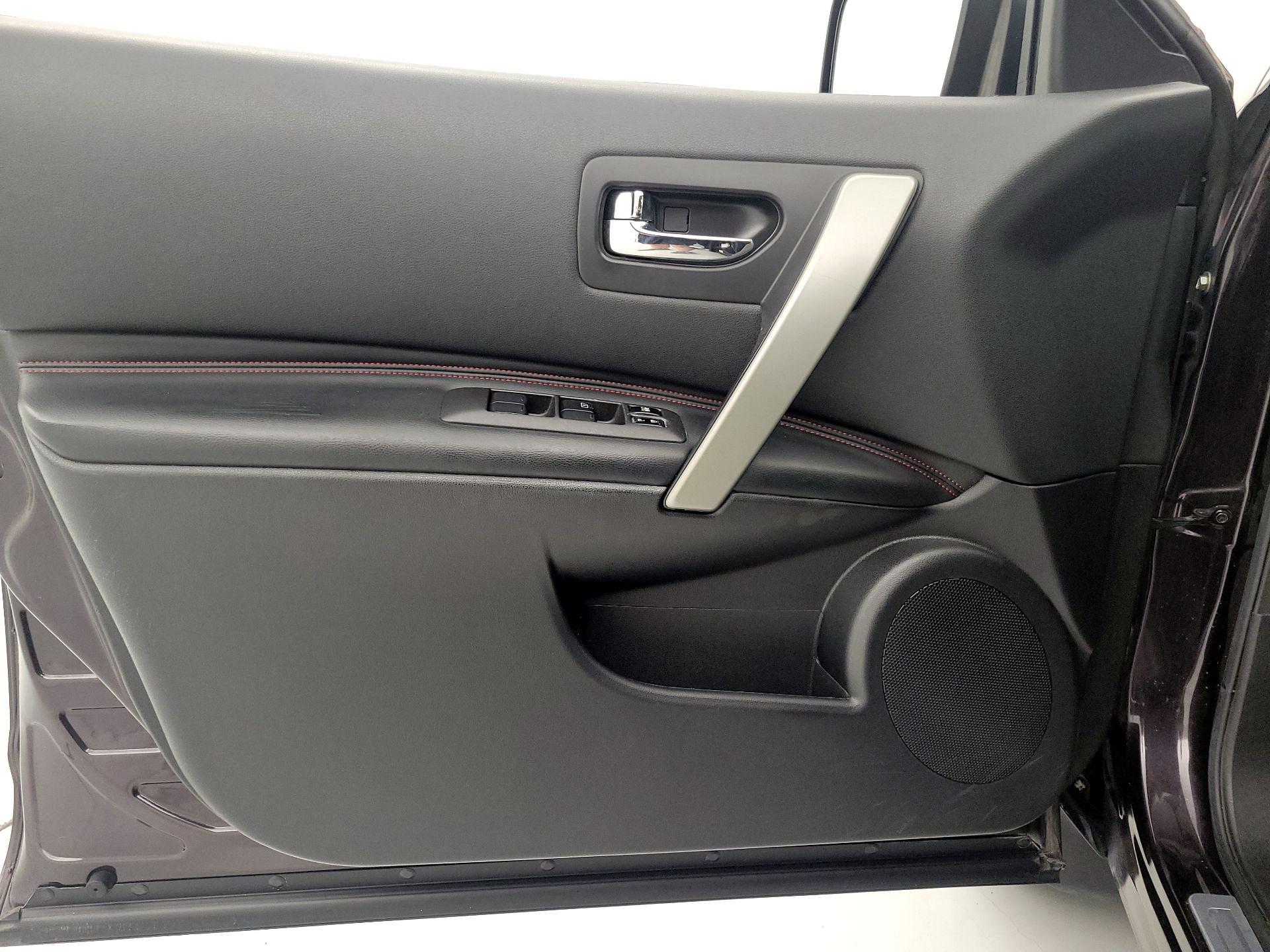 Thumbnail: 2013 Nissan Rogue - 12