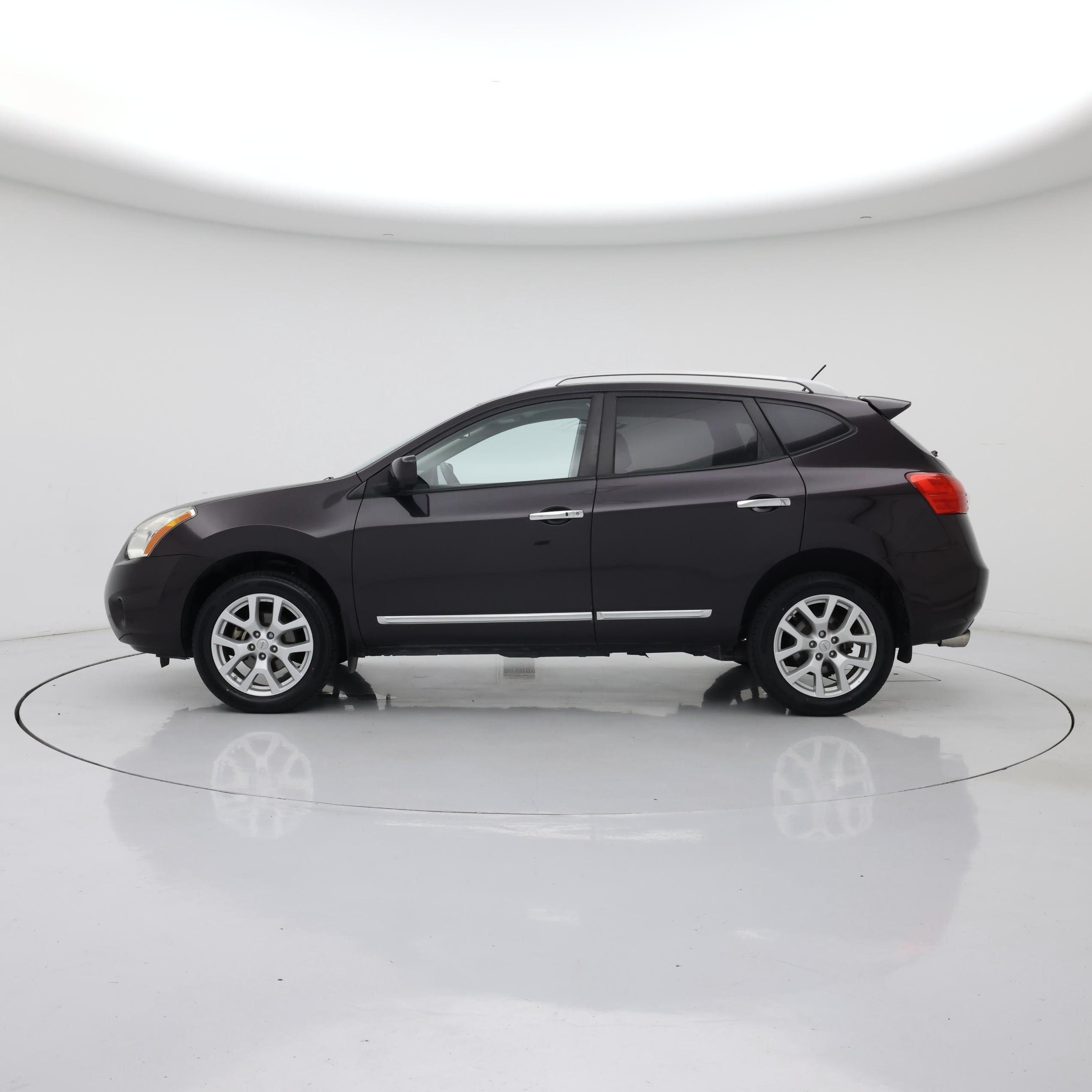 Thumbnail: 2013 Nissan Rogue - 3
