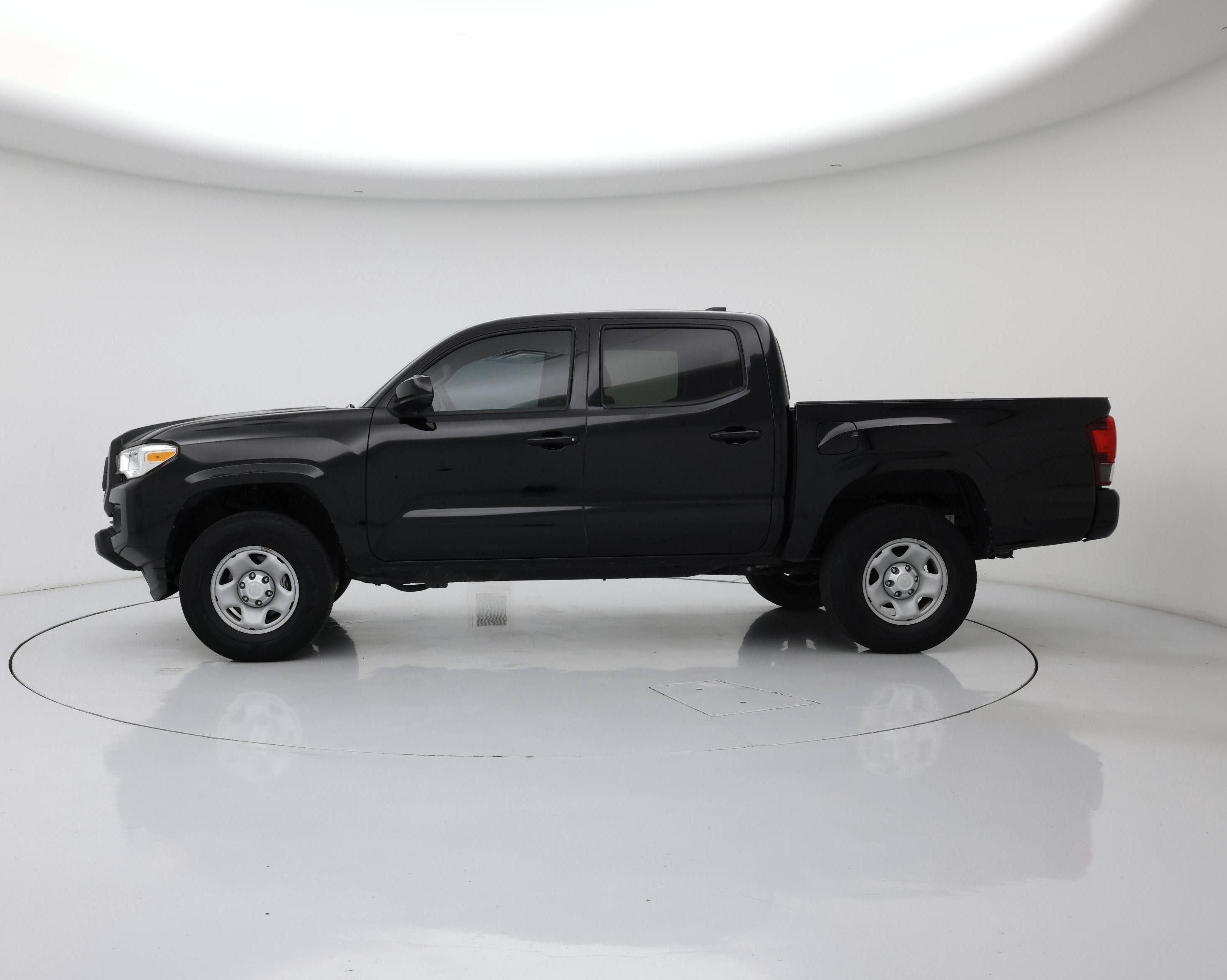 Thumbnail: 2020 Toyota Tacoma - 3