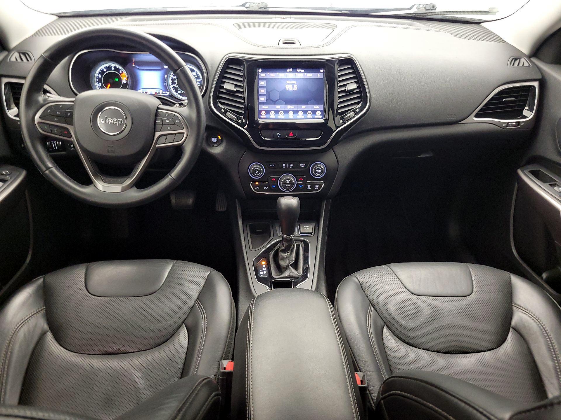 Thumbnail: 2019 Jeep Cherokee - 9