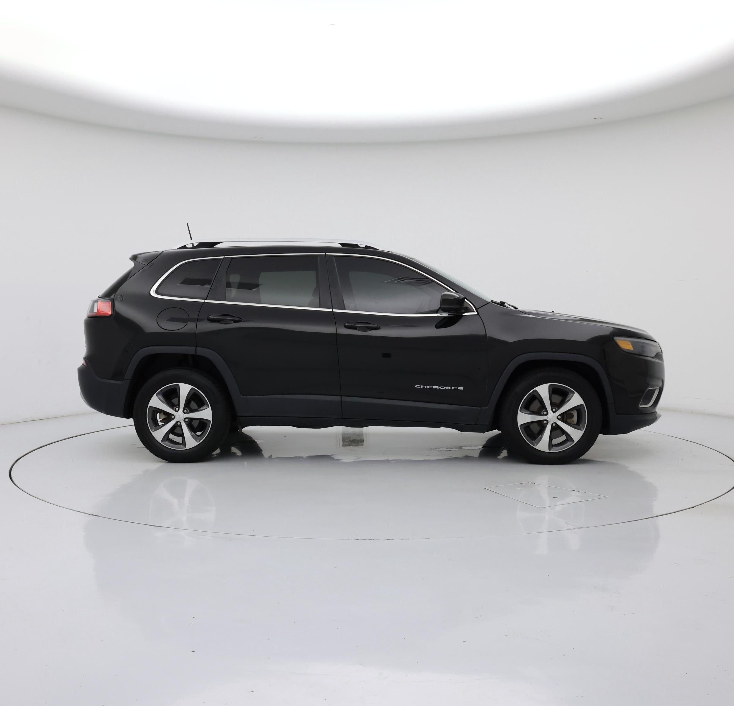 Thumbnail: 2019 Jeep Cherokee - 7