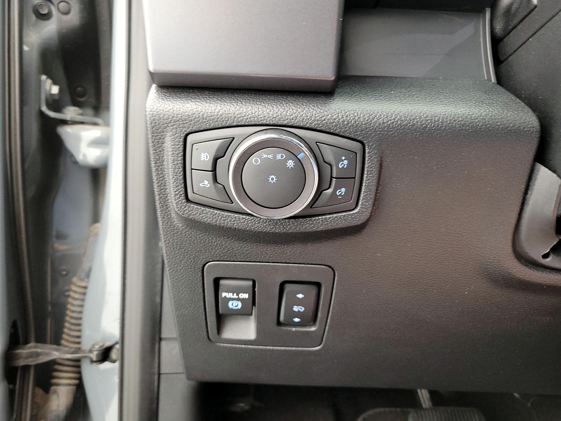 Thumbnail: 2019 Ford F-150 - 13