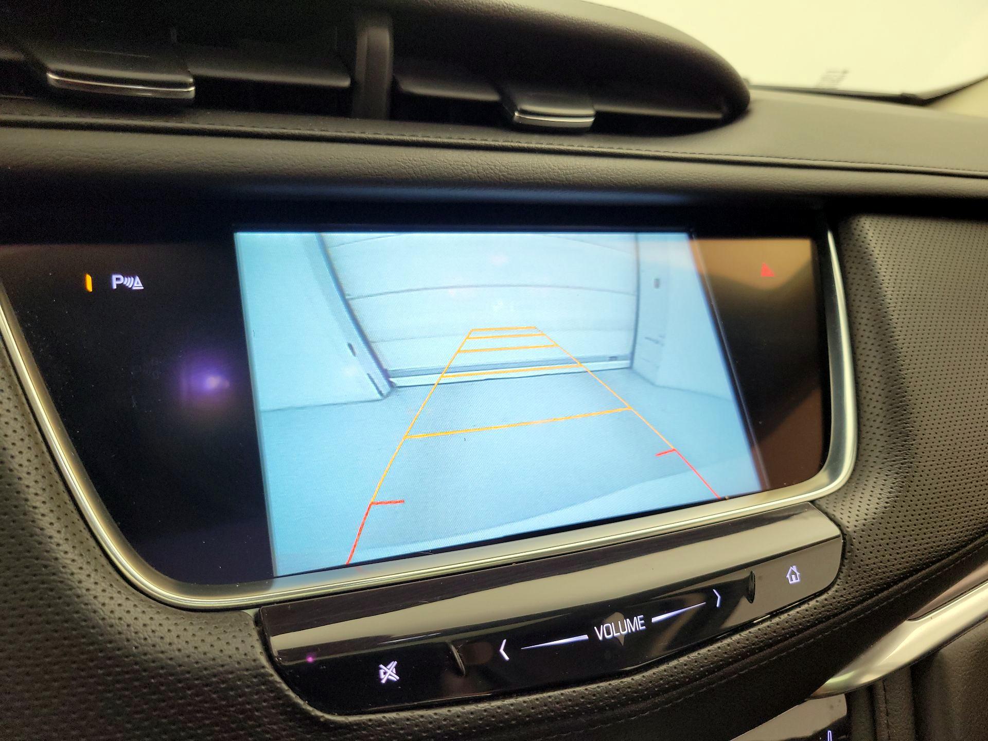Thumbnail: 2017 Cadillac XT5 - 15