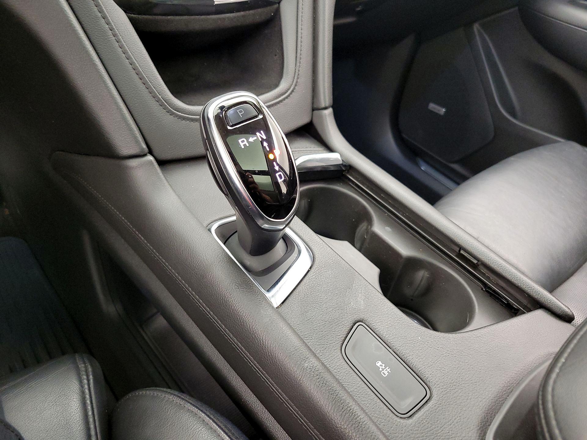 Thumbnail: 2017 Cadillac XT5 - 18