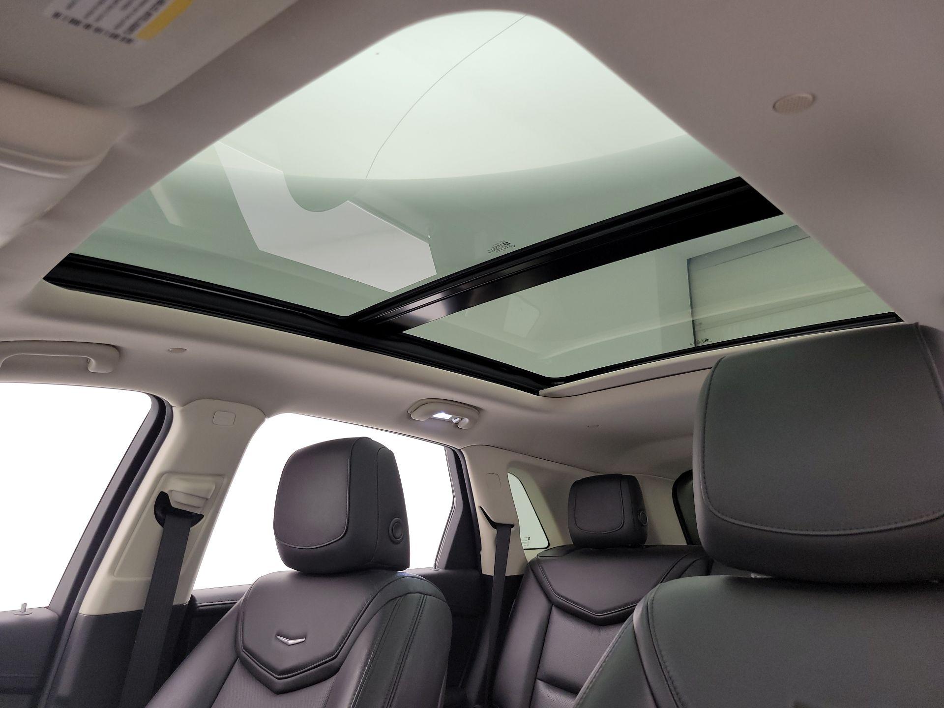Thumbnail: 2017 Cadillac XT5 - 20