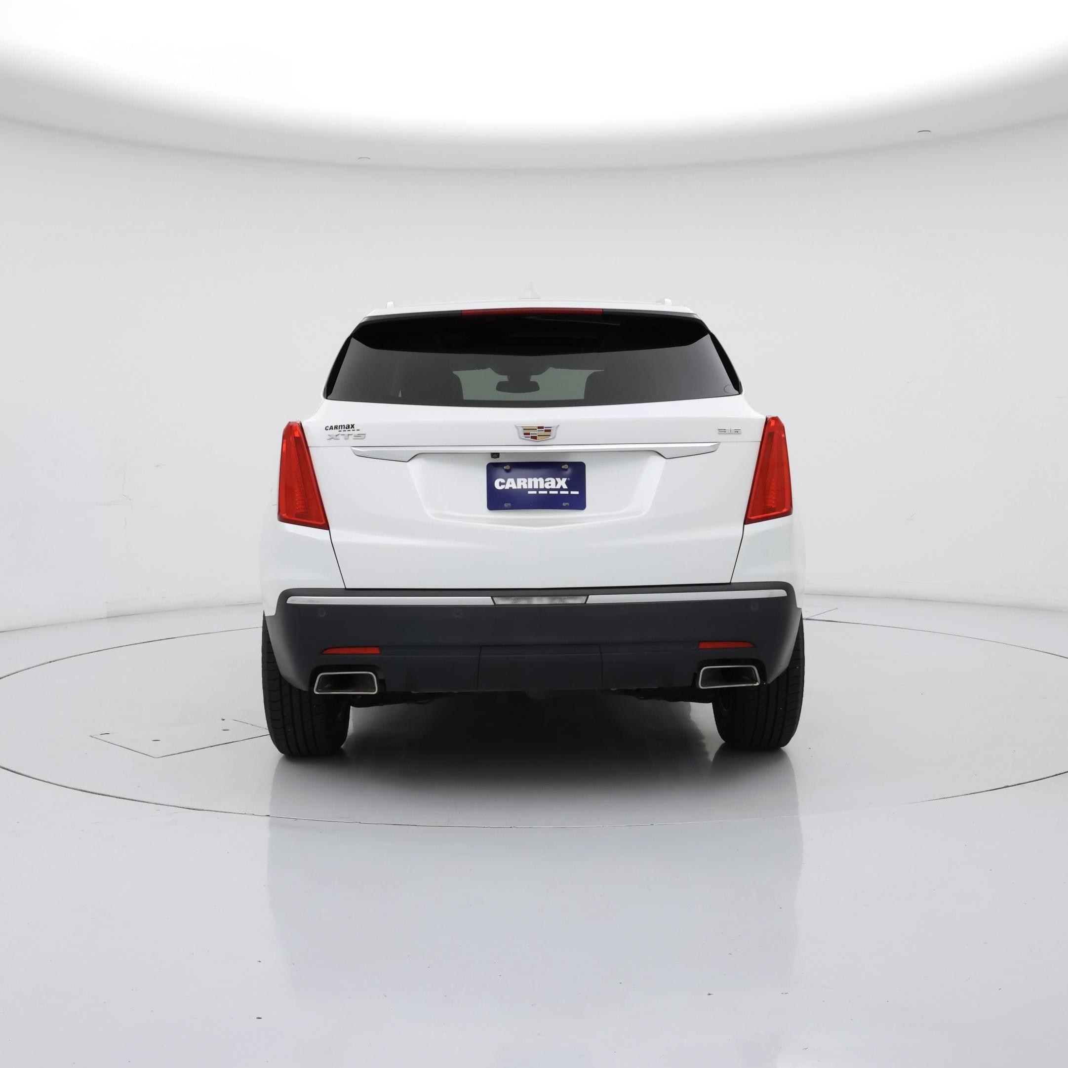 Thumbnail: 2017 Cadillac XT5 - 6