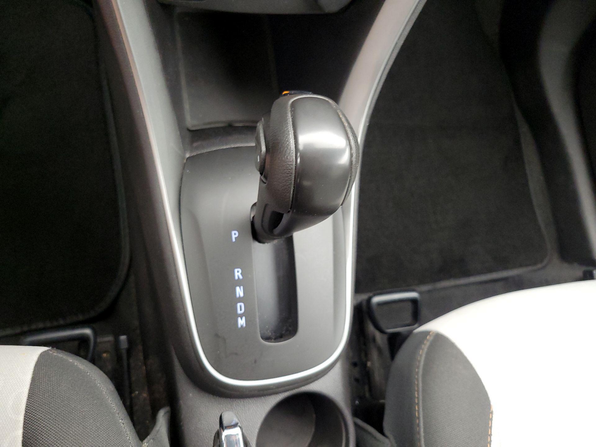 Thumbnail: 2019 Chevrolet Trax - 17