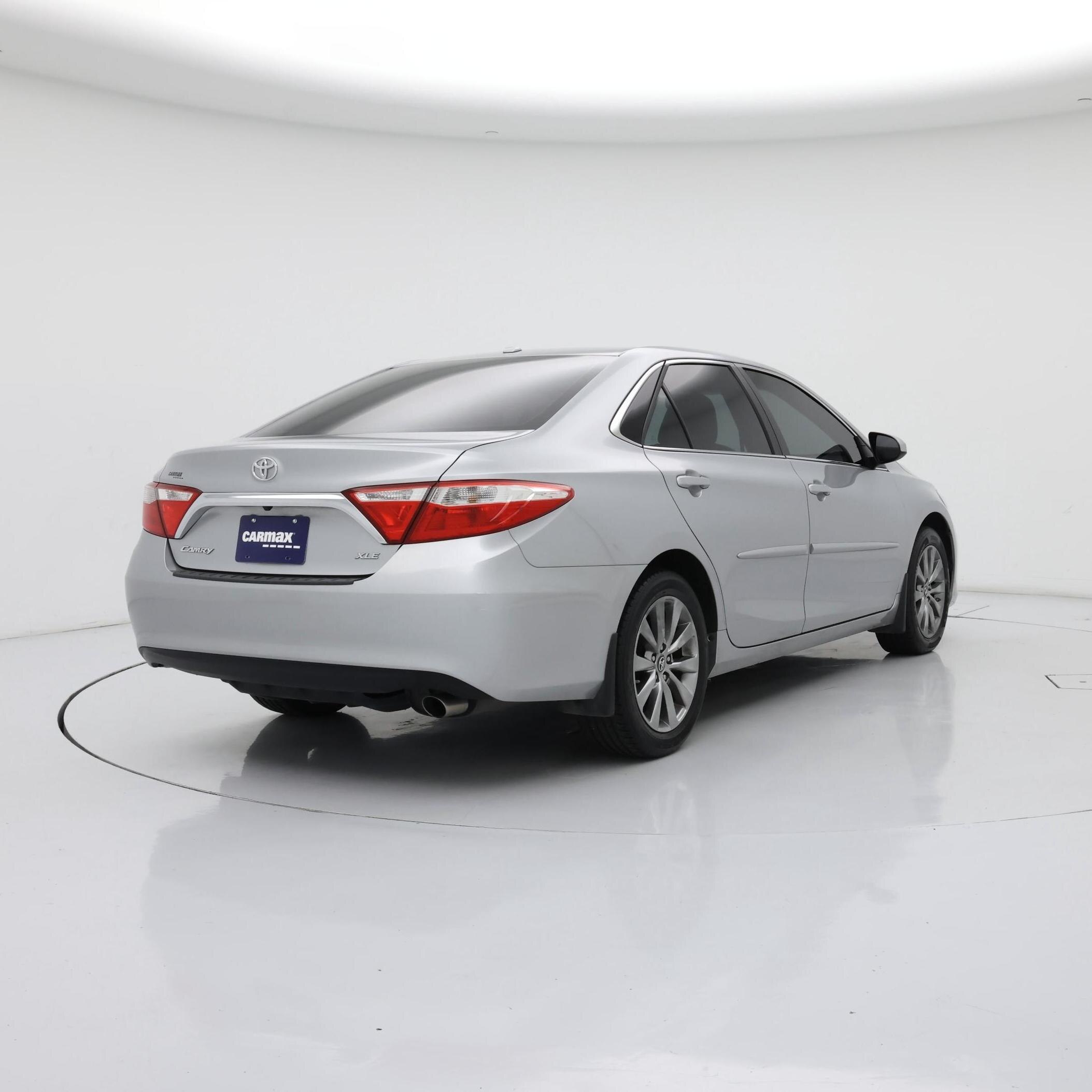 Thumbnail: 2017 Toyota Camry - 8
