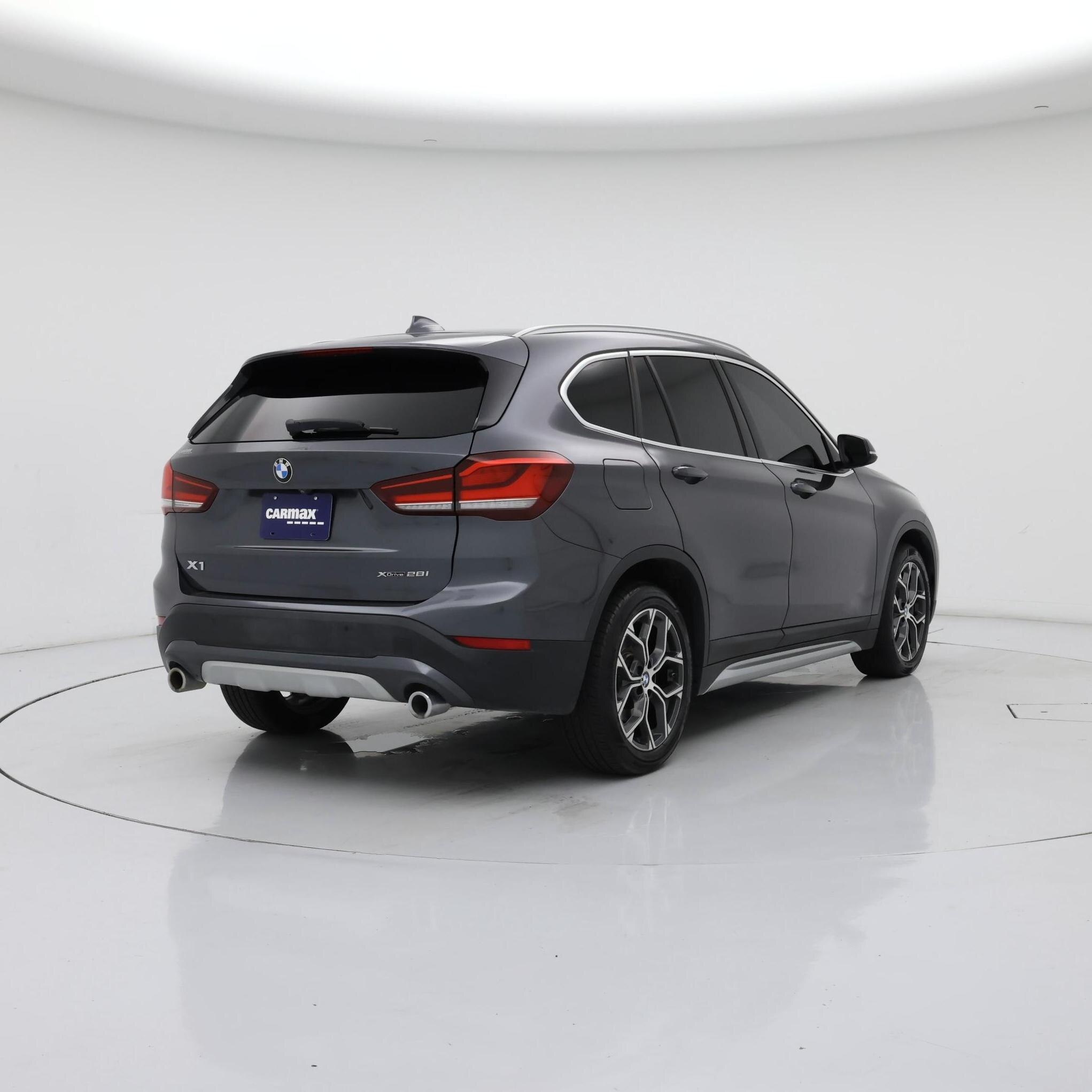 Thumbnail: 2021 BMW X1 - 8