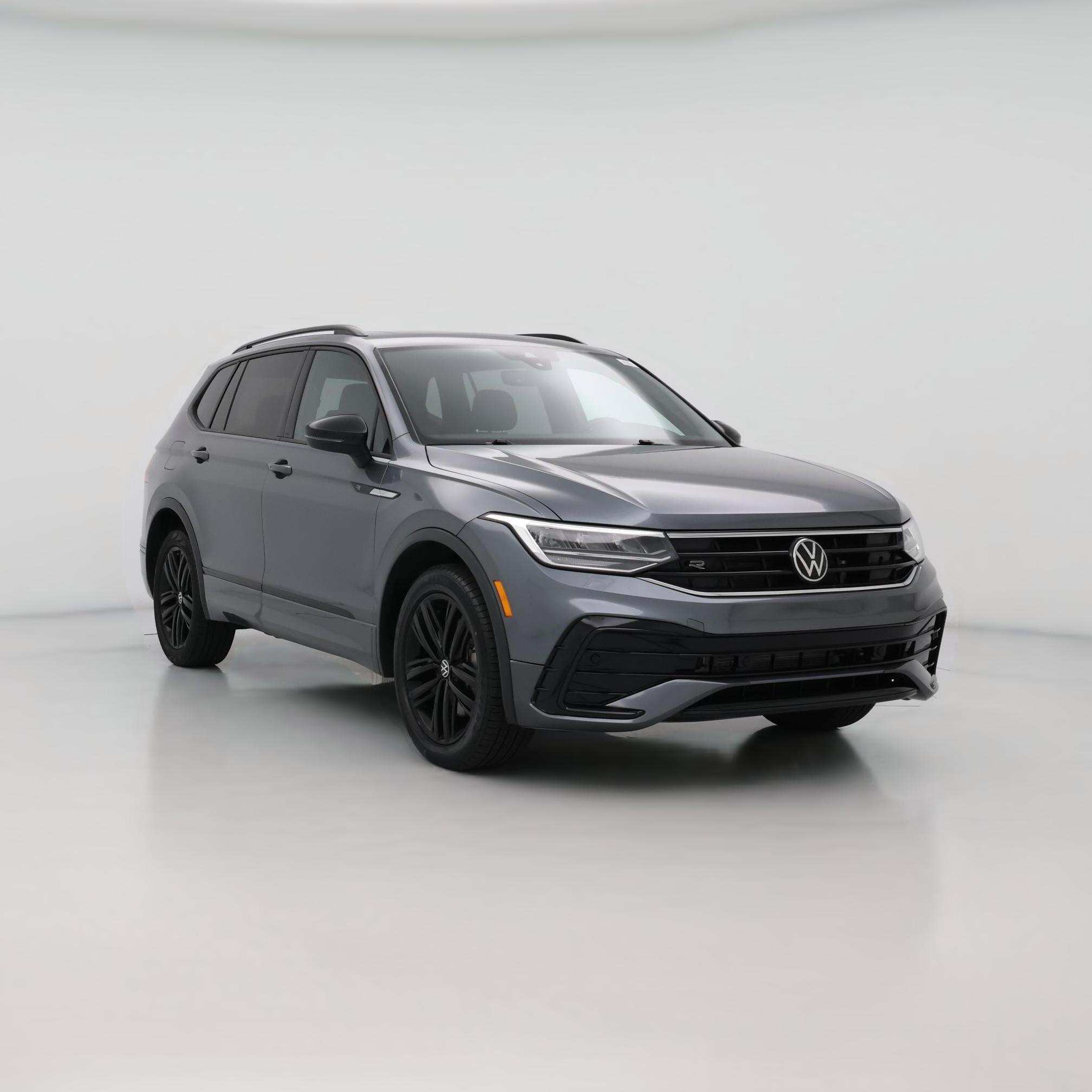 Thumbnail: 2022 Volkswagen Tiguan - 1