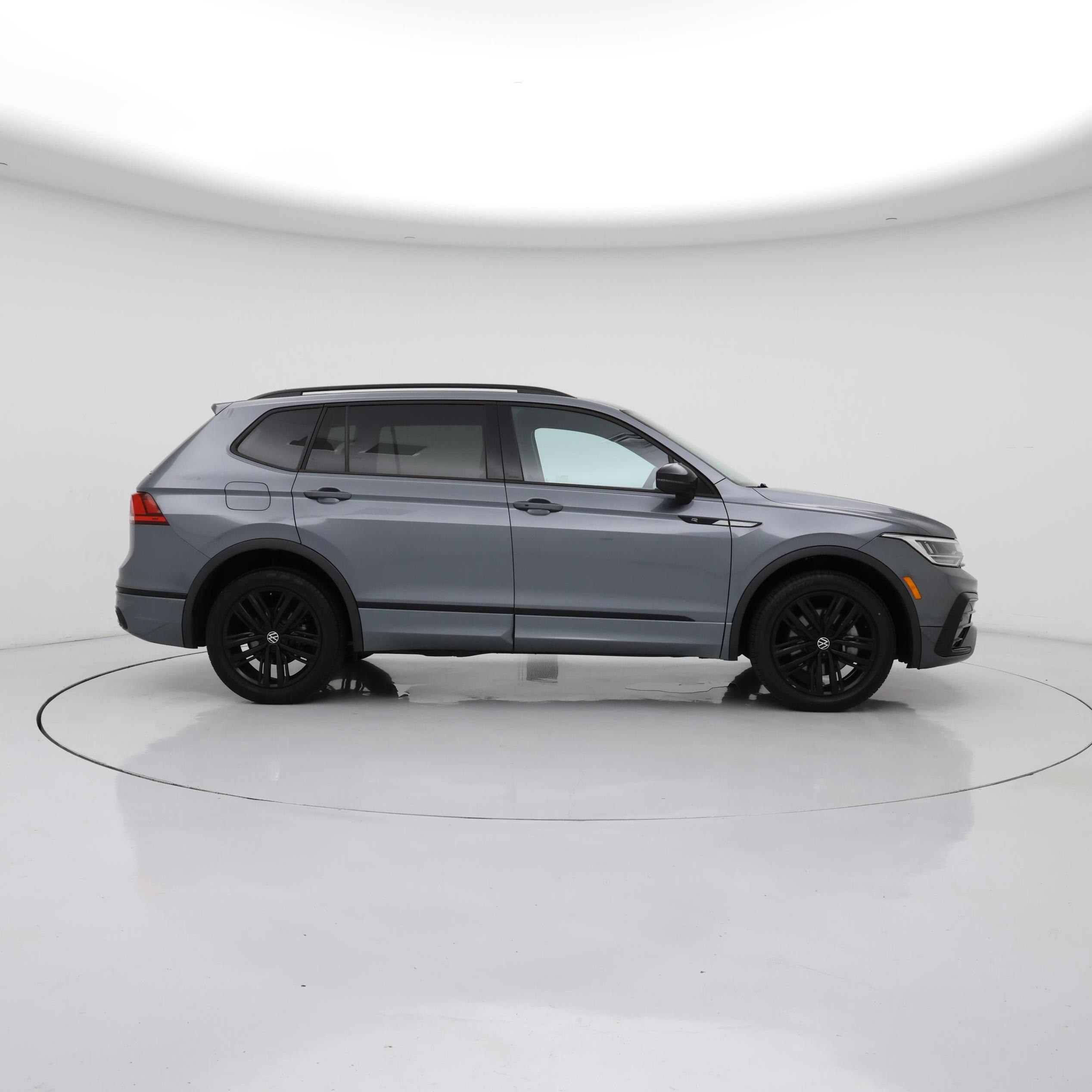 Thumbnail: 2022 Volkswagen Tiguan - 7