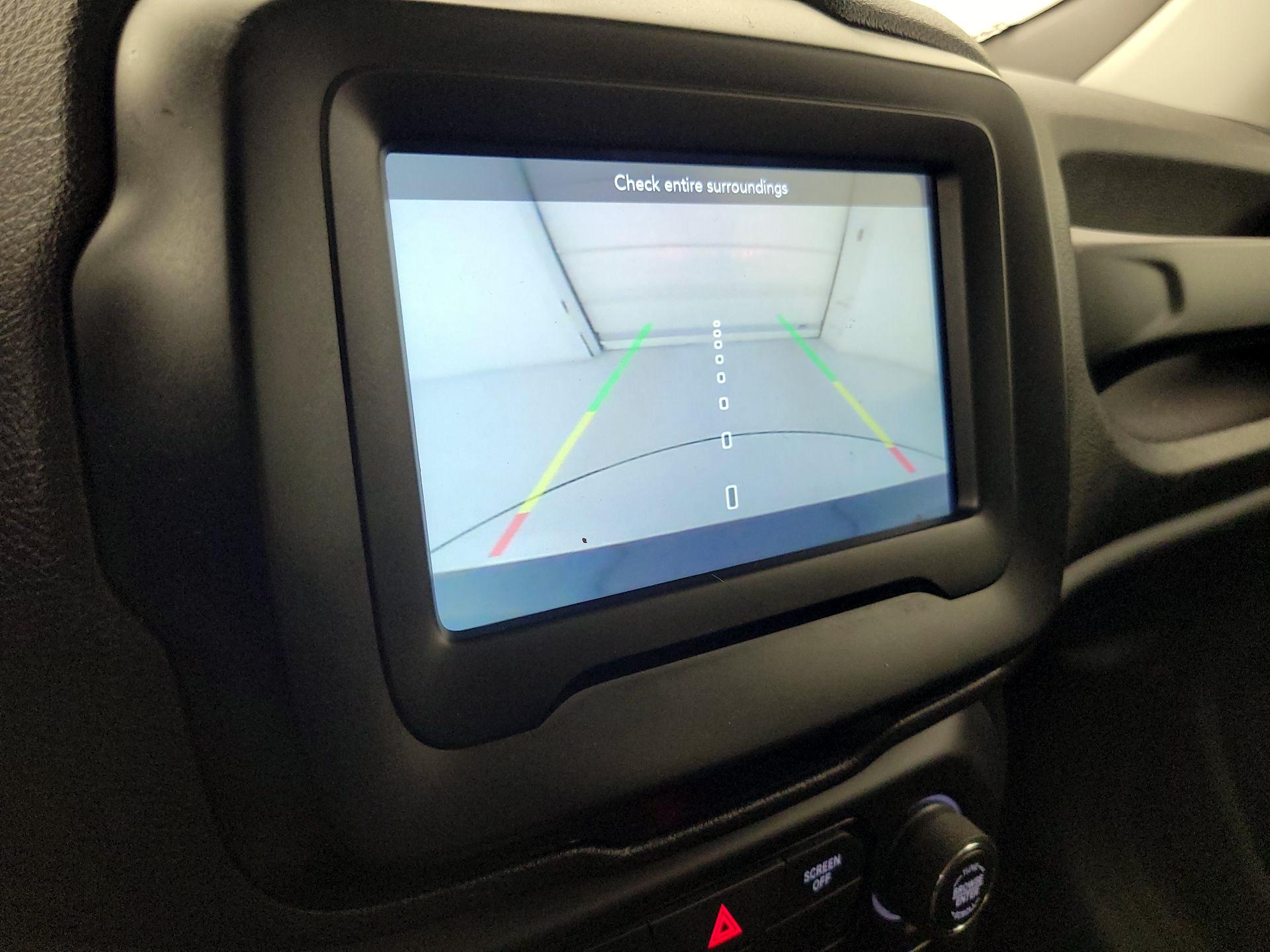 Thumbnail: 2019 Jeep Renegade - 14