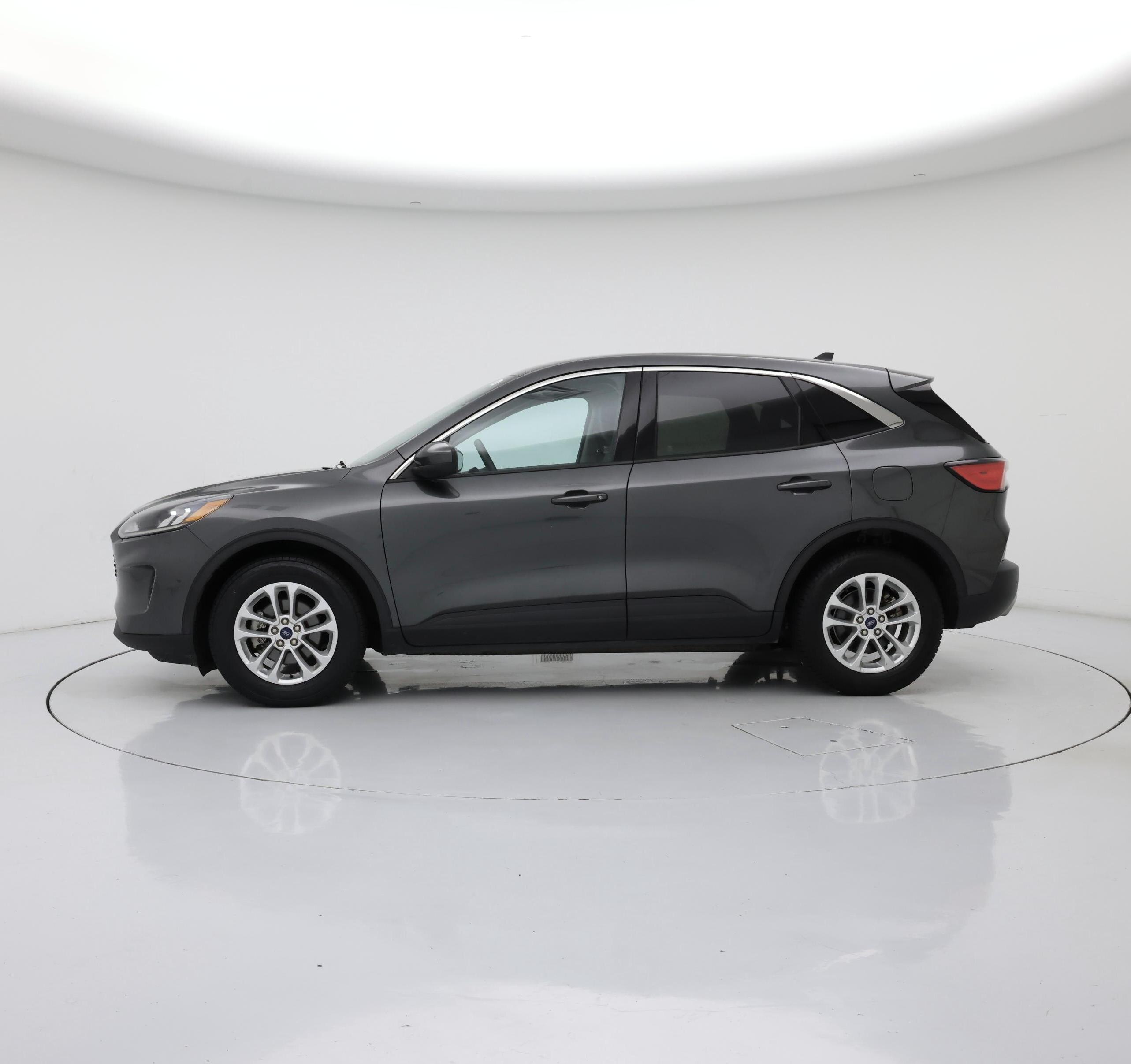 Thumbnail: 2020 Ford Escape - 3
