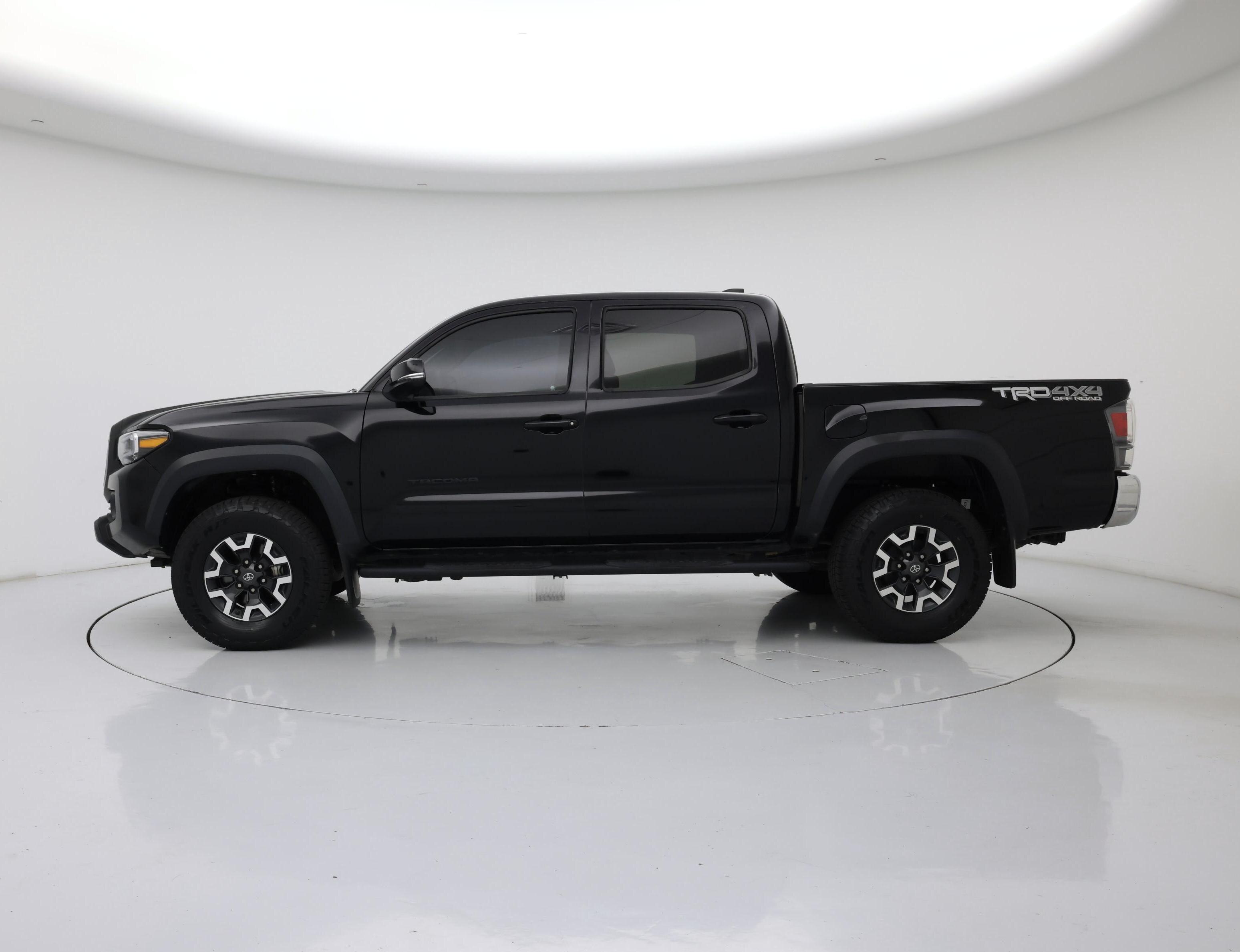 Thumbnail: 2022 Toyota Tacoma - 3