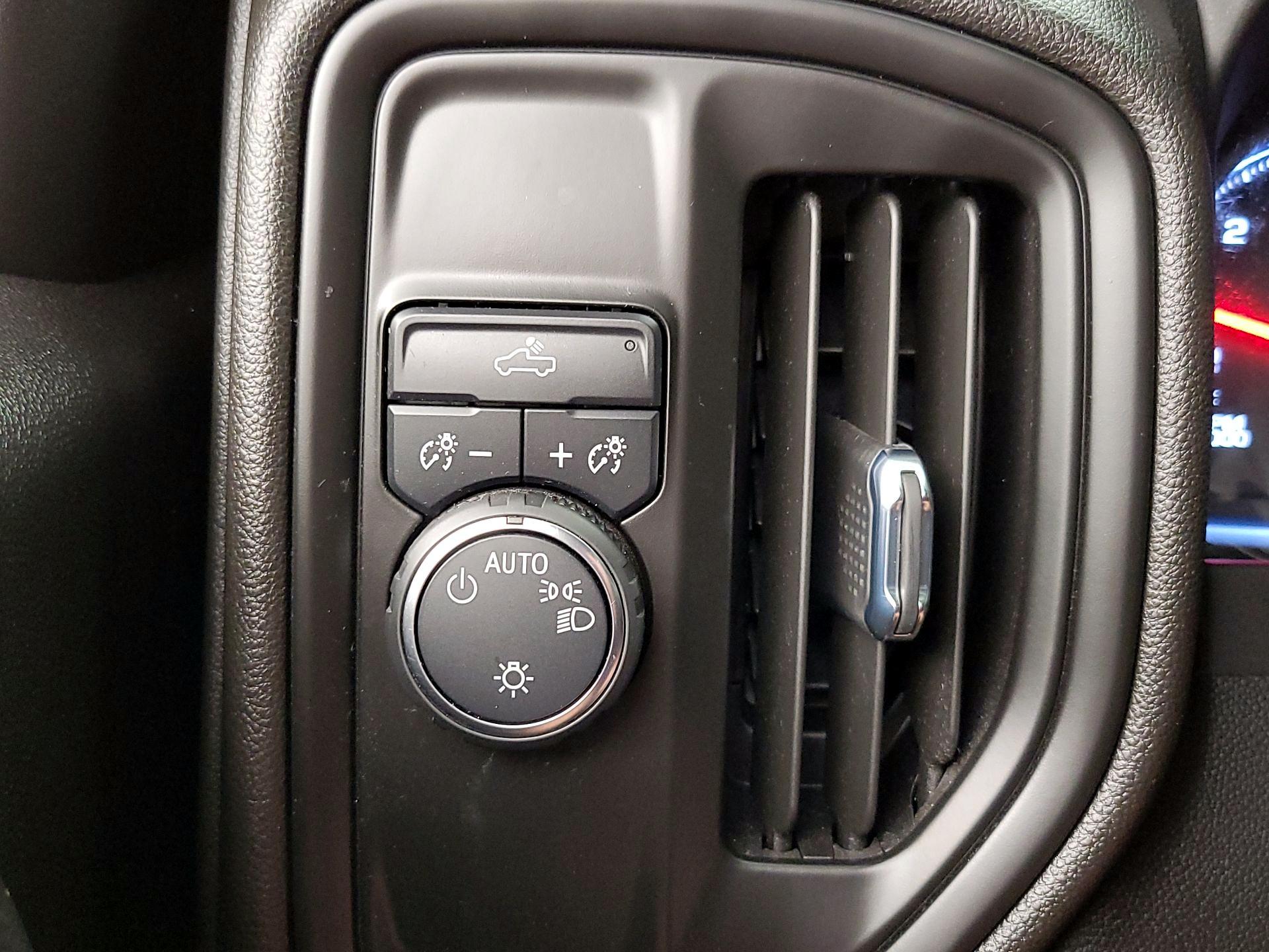 Thumbnail: 2022 Chevrolet Silverado 1500 - 13