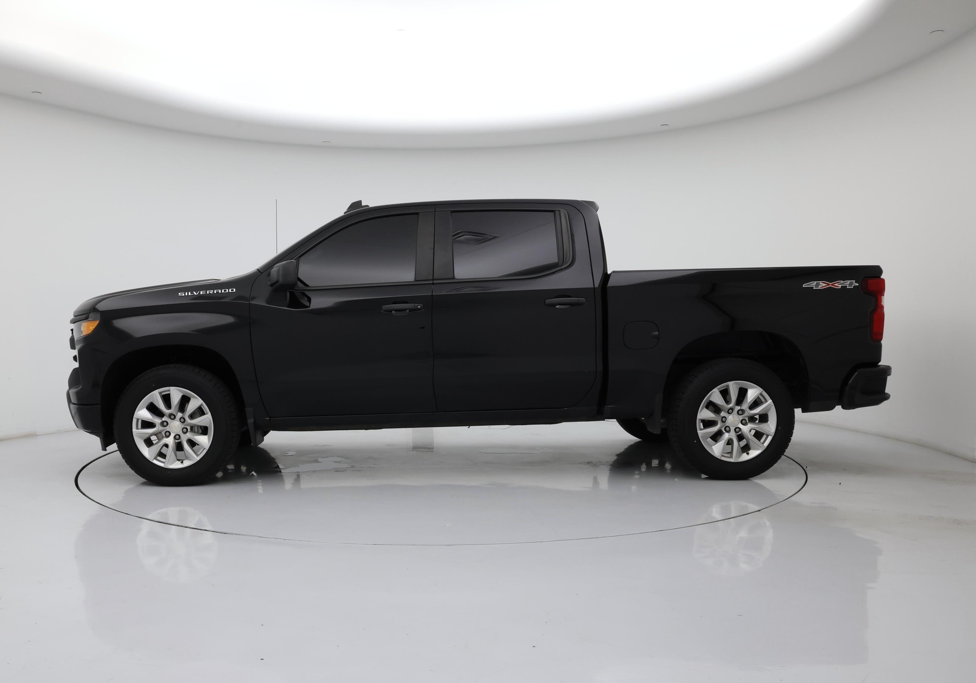 Thumbnail: 2022 Chevrolet Silverado 1500 - 3