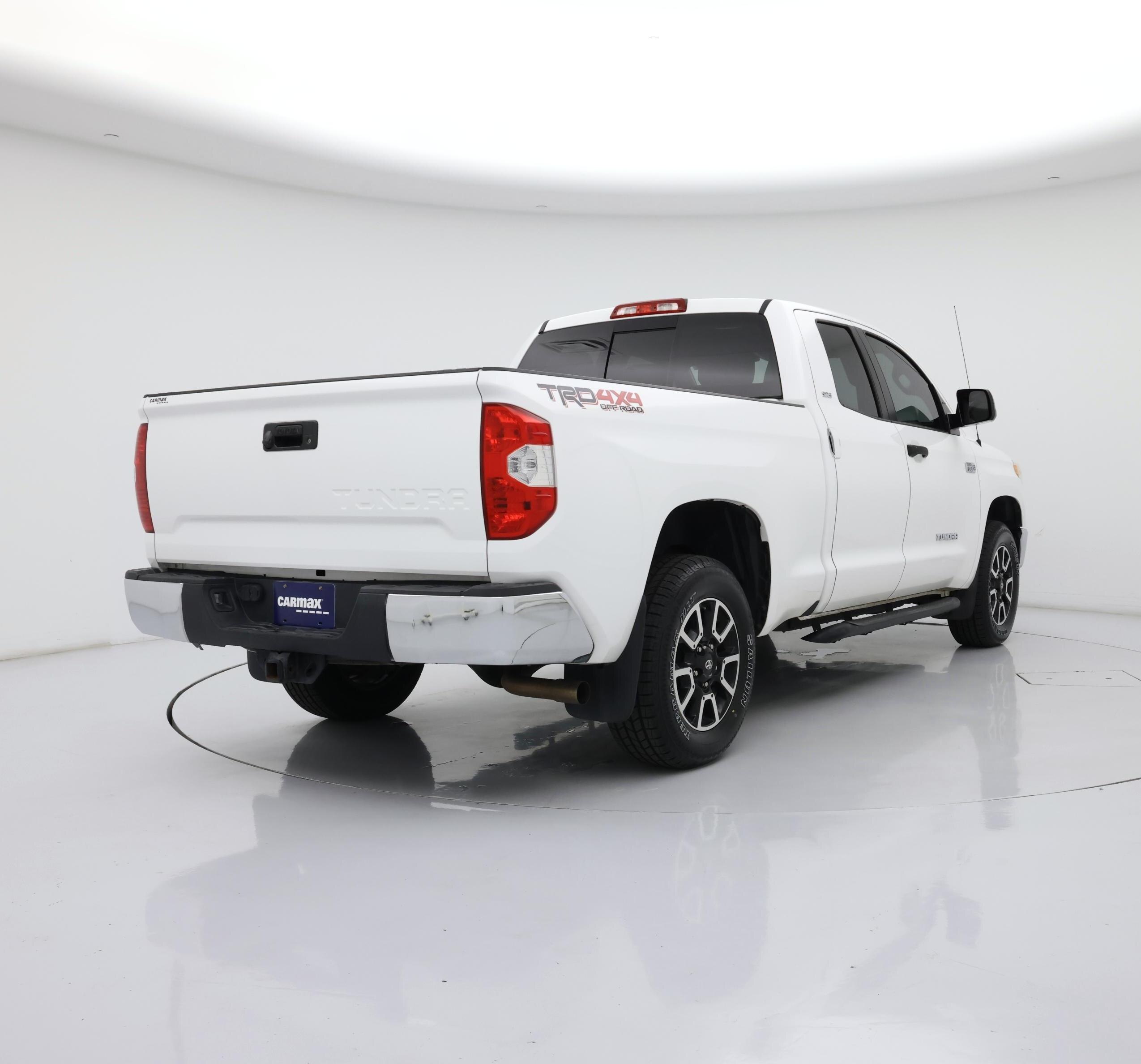 Thumbnail: 2017 Toyota Tundra - 8