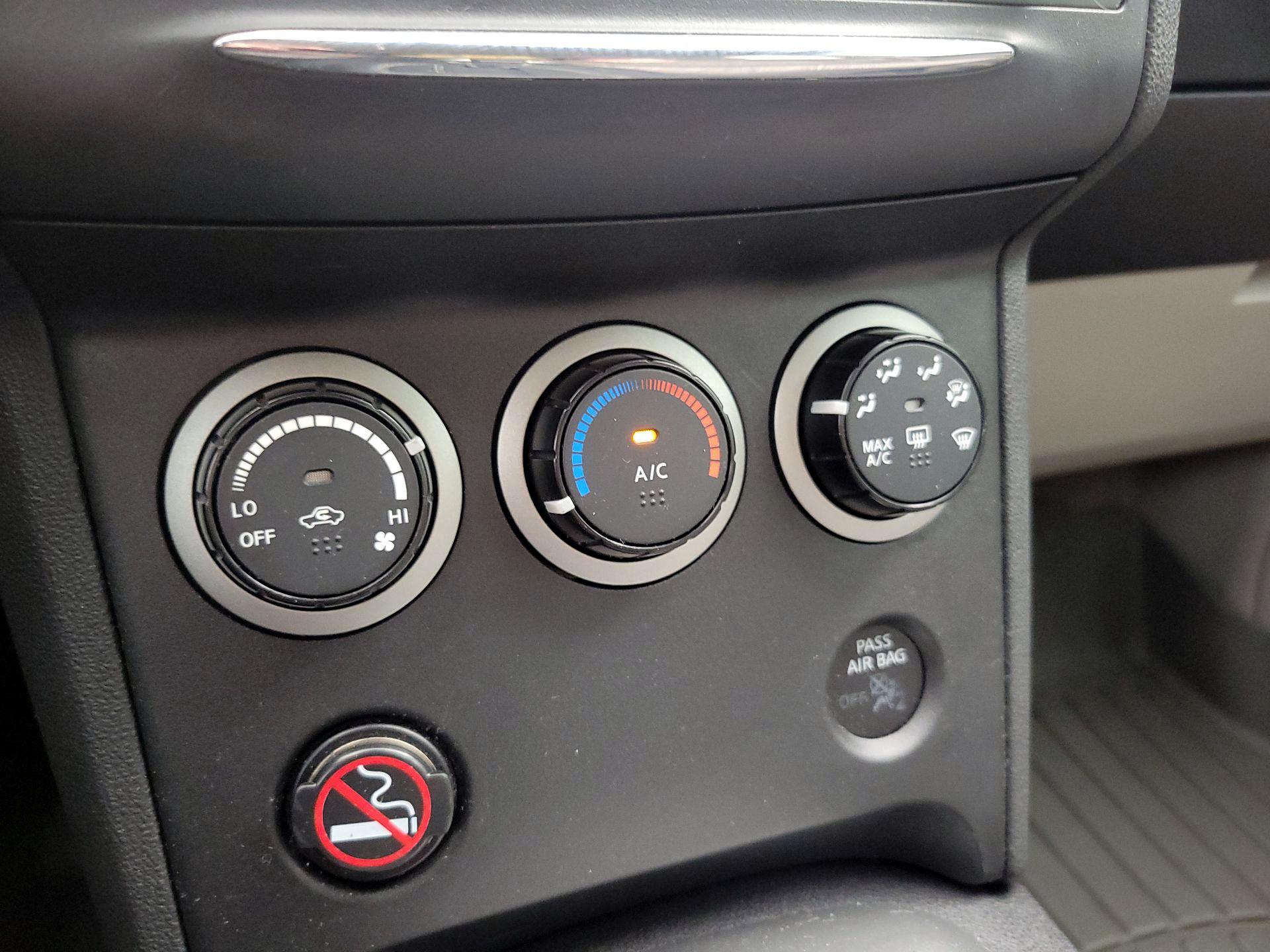 Thumbnail: 2013 Nissan Rogue - 16