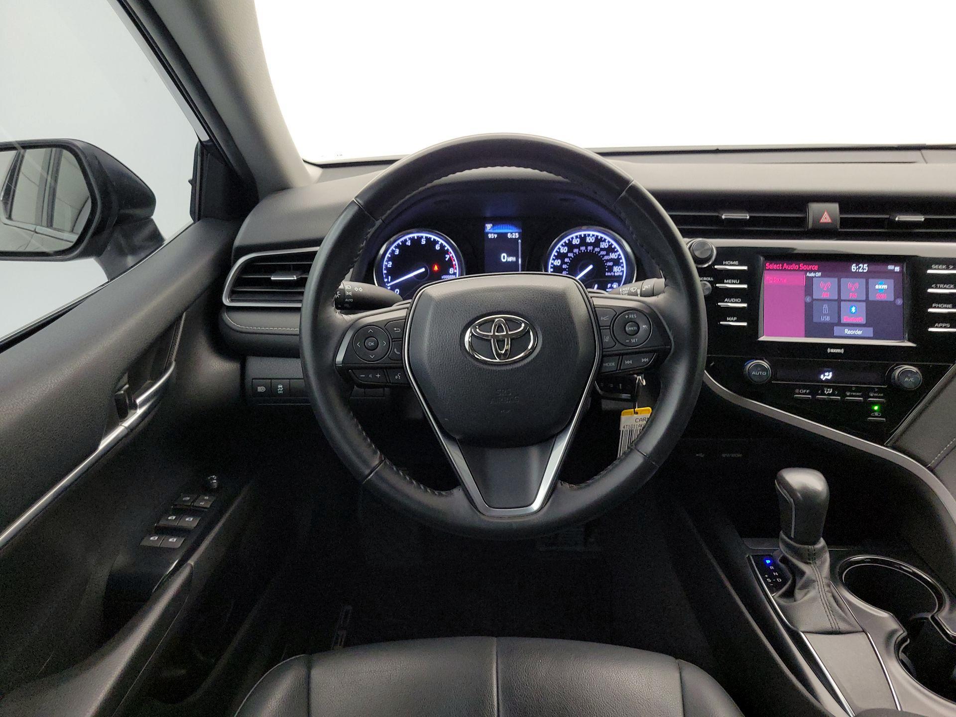 Thumbnail: 2020 Toyota Camry - 10