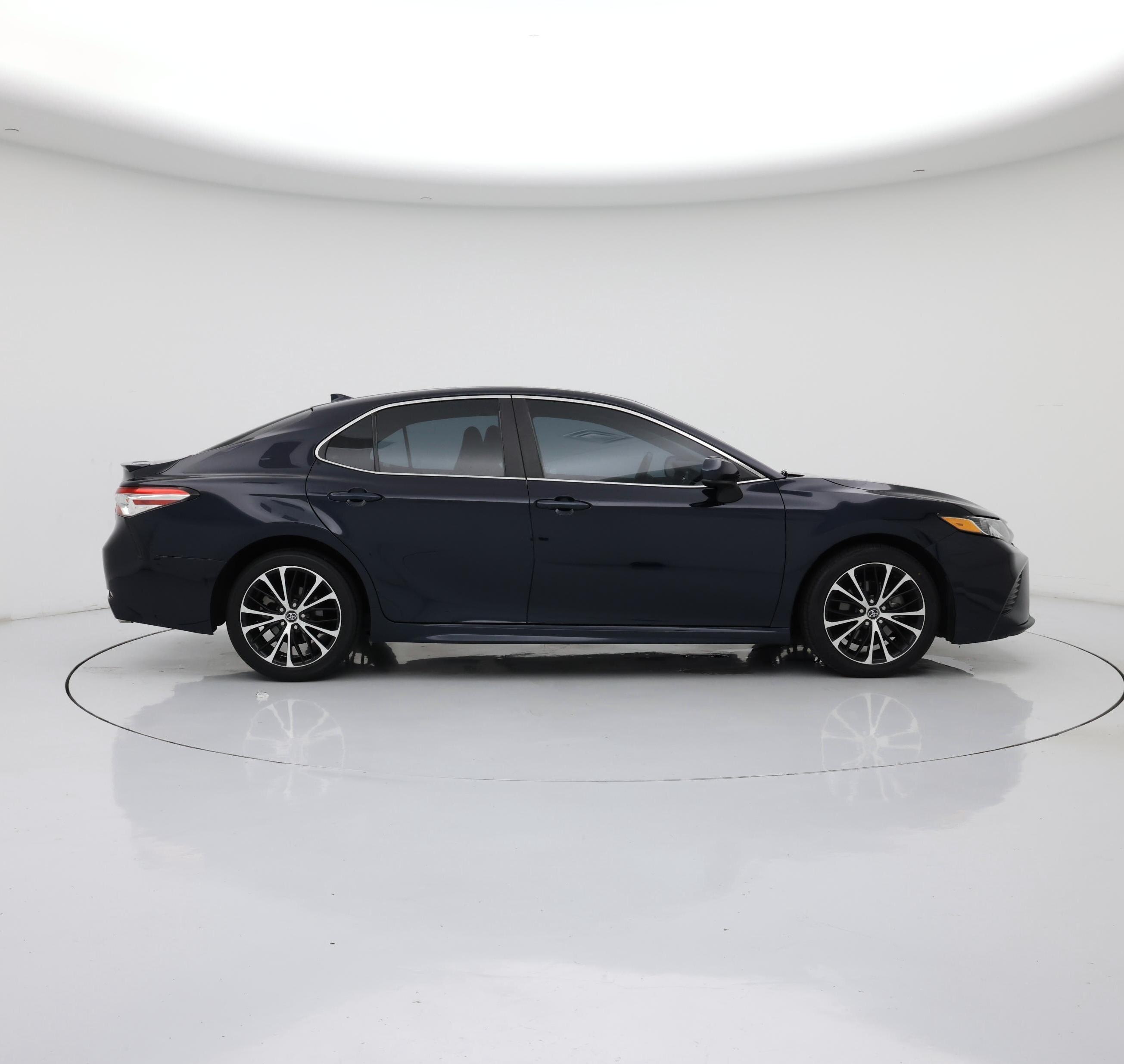 Thumbnail: 2020 Toyota Camry - 7