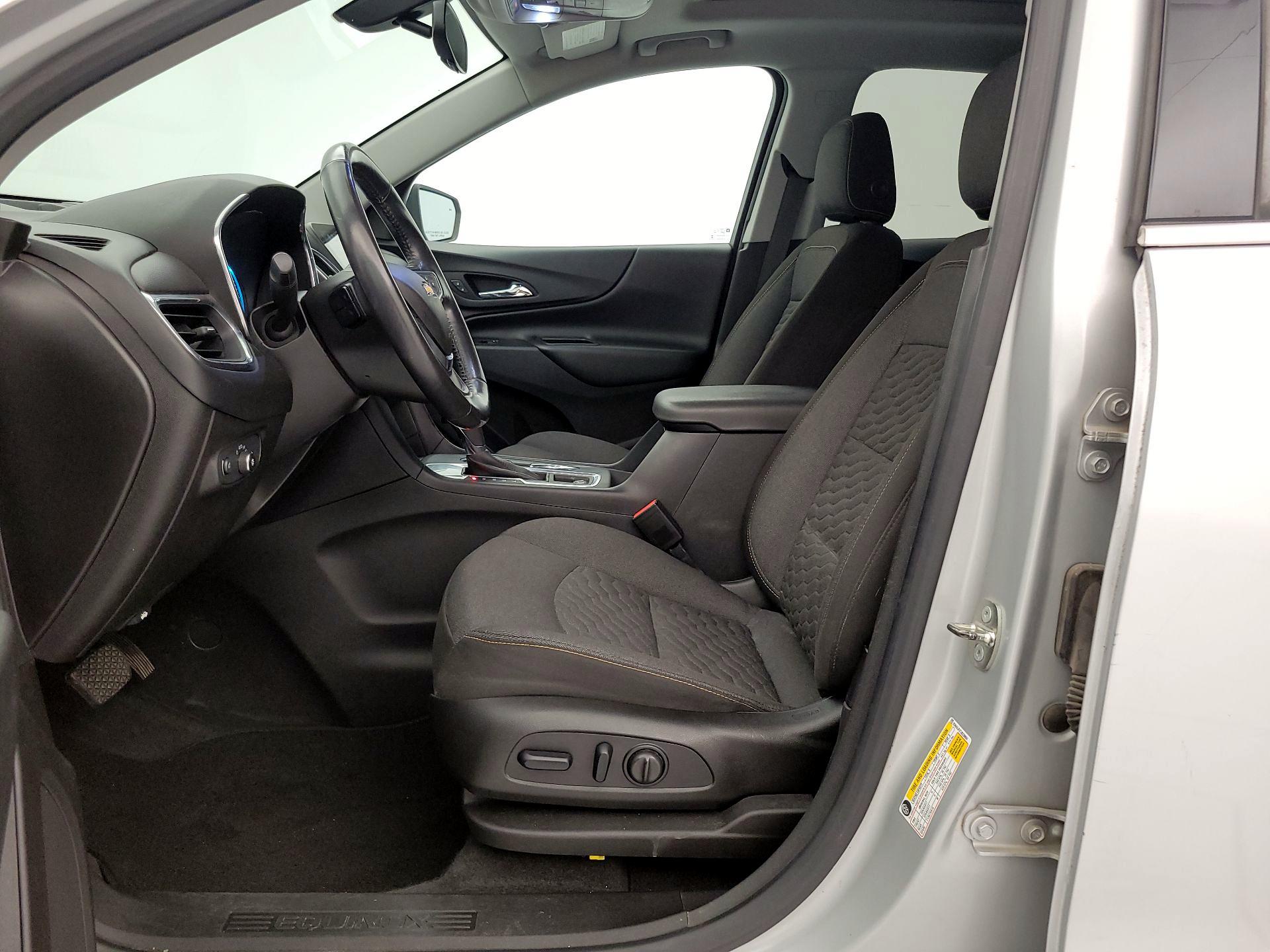 Thumbnail: 2018 Chevrolet Equinox - 11