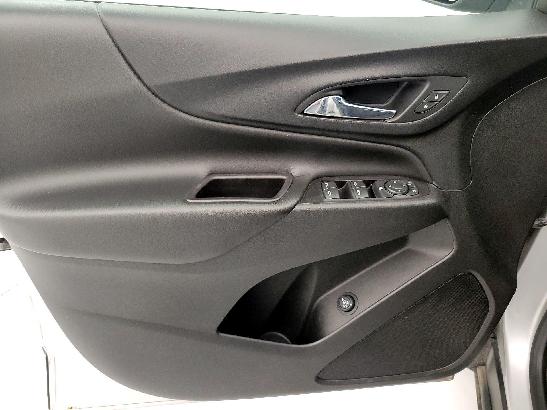Thumbnail: 2018 Chevrolet Equinox - 12