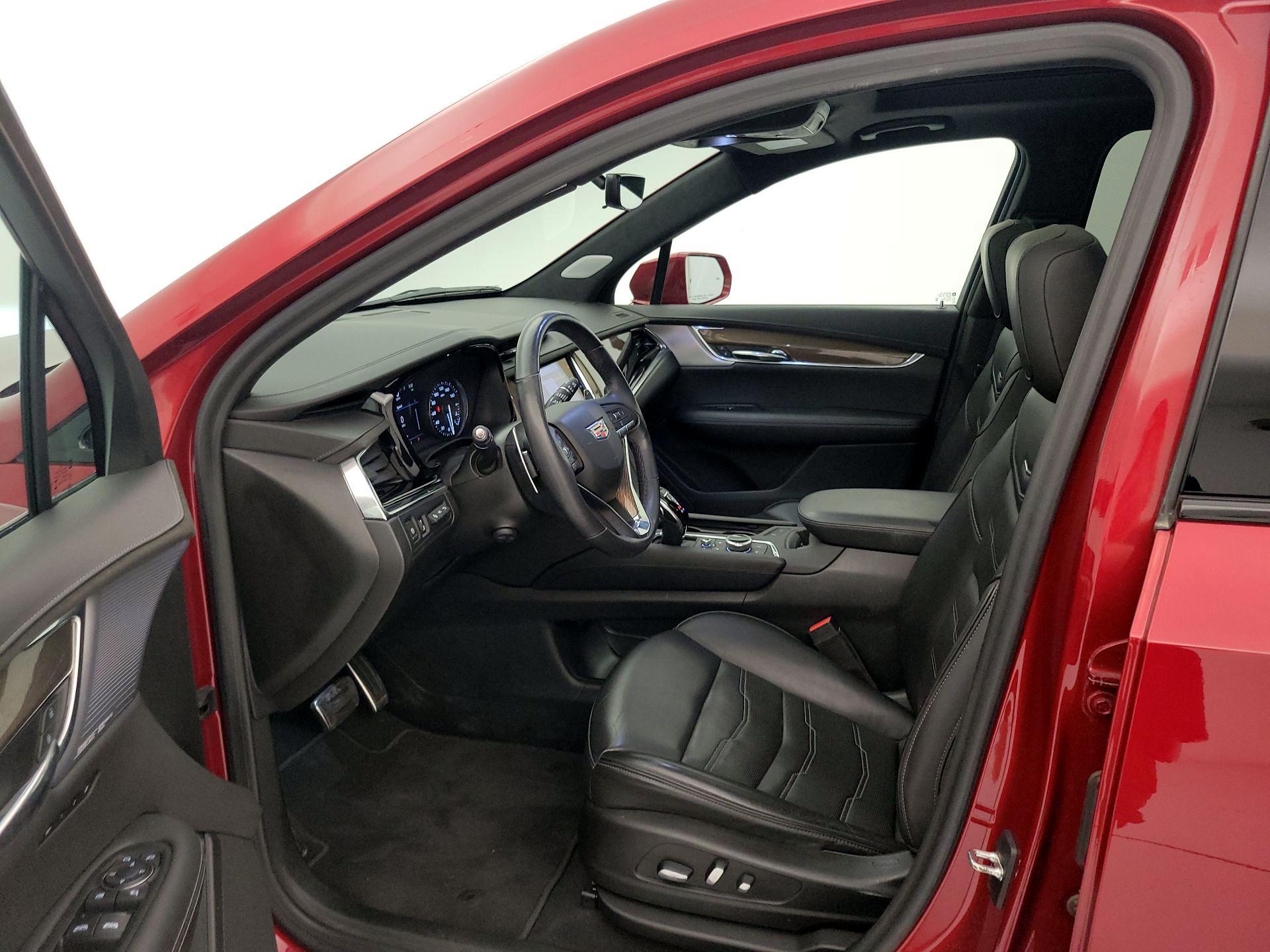Thumbnail: 2020 Cadillac XT6 - 11