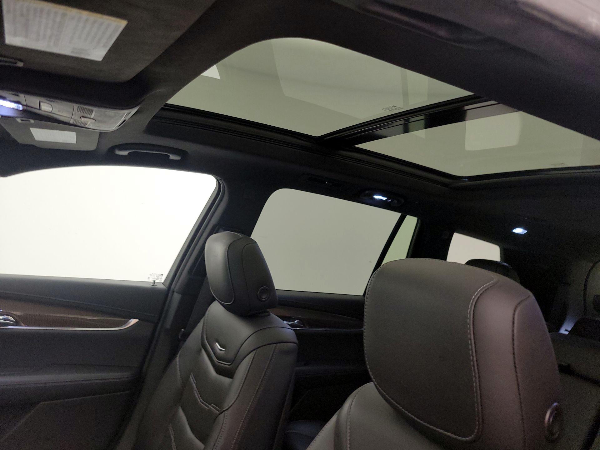 Thumbnail: 2020 Cadillac XT6 - 20