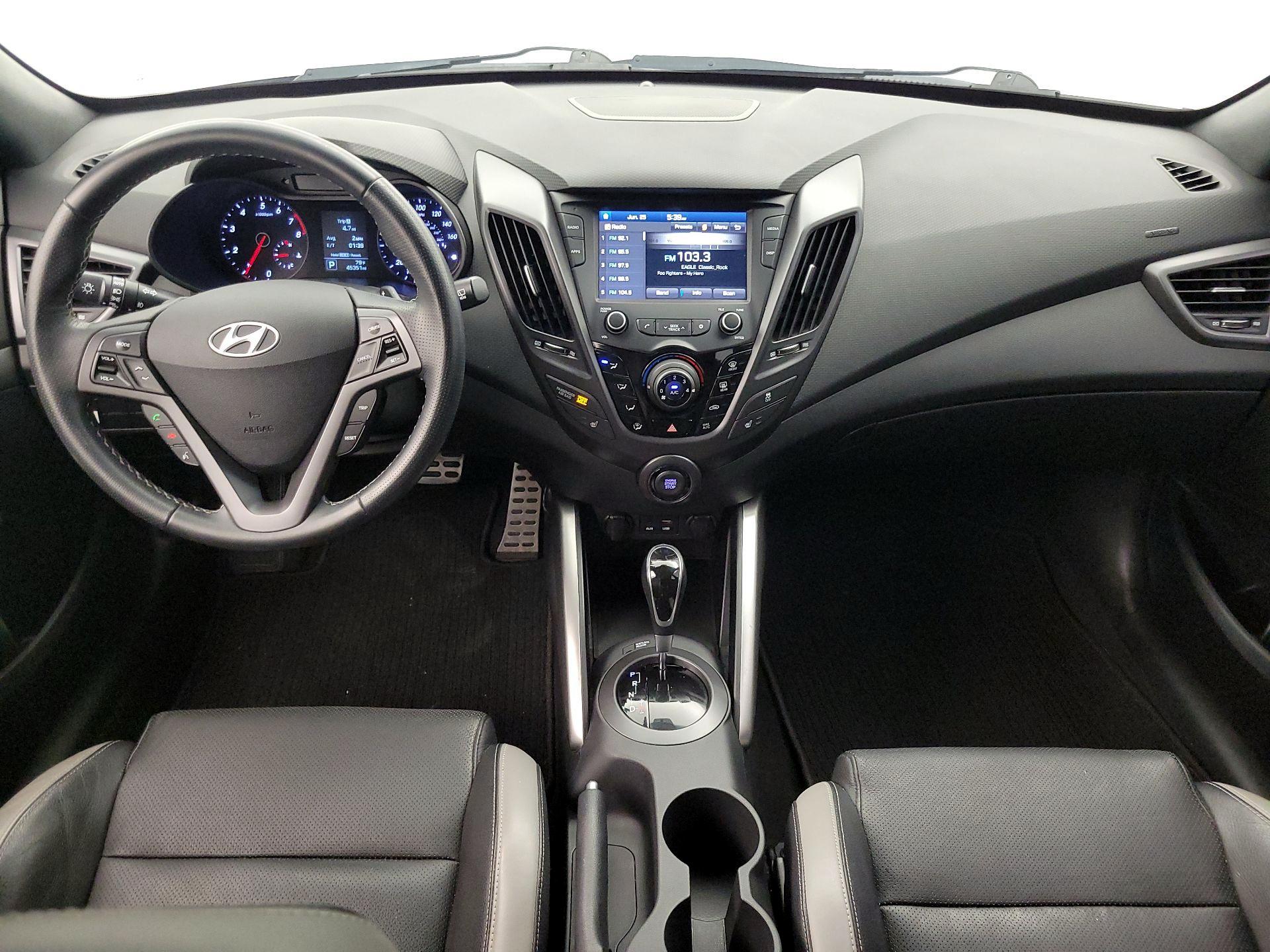Thumbnail: 2017 Hyundai Veloster - 9
