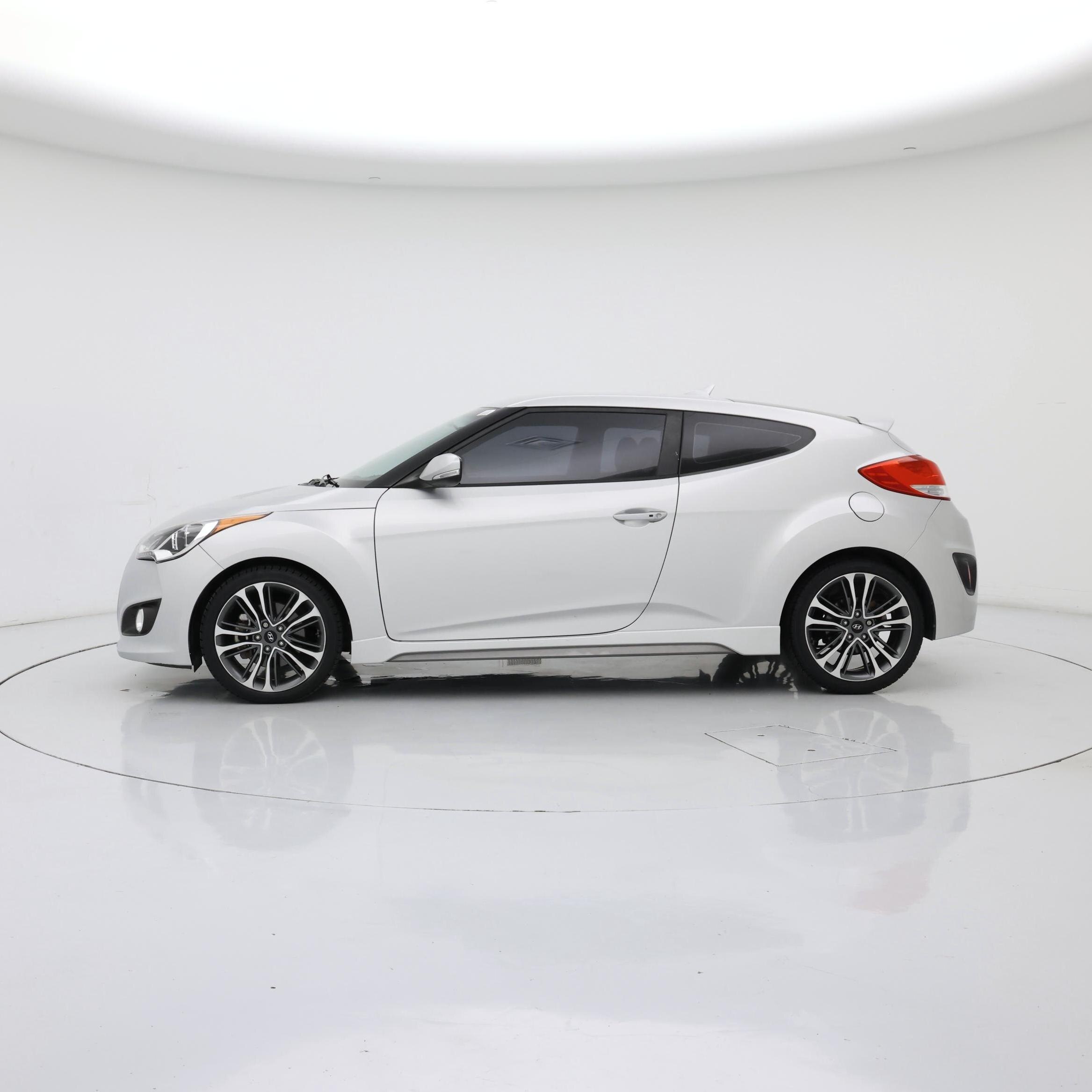 Thumbnail: 2017 Hyundai Veloster - 3
