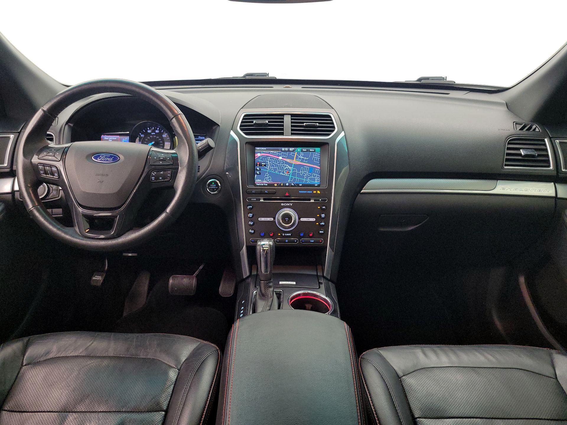 Thumbnail: 2016 Ford Explorer - 9