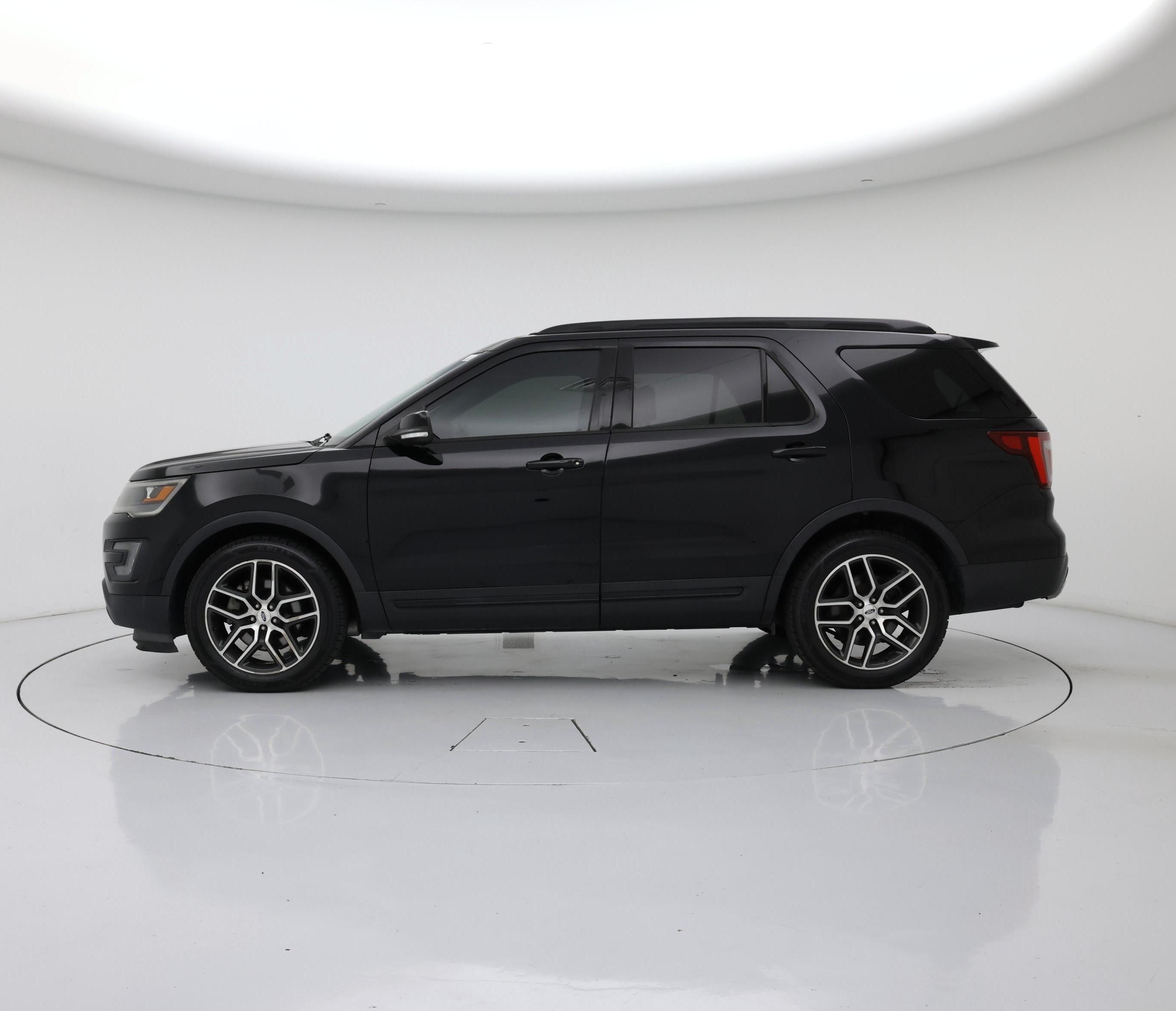 Thumbnail: 2016 Ford Explorer - 3