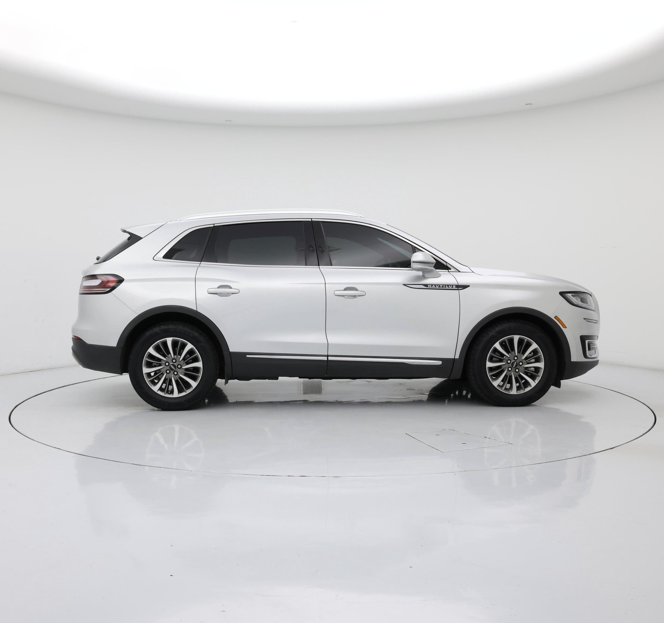 Thumbnail: 2019 Lincoln Nautilus - 7
