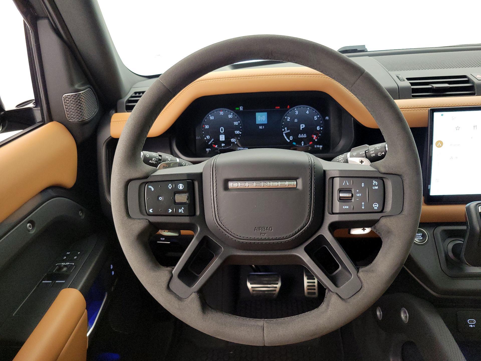 Thumbnail: 2024 Land Rover Defender - 10