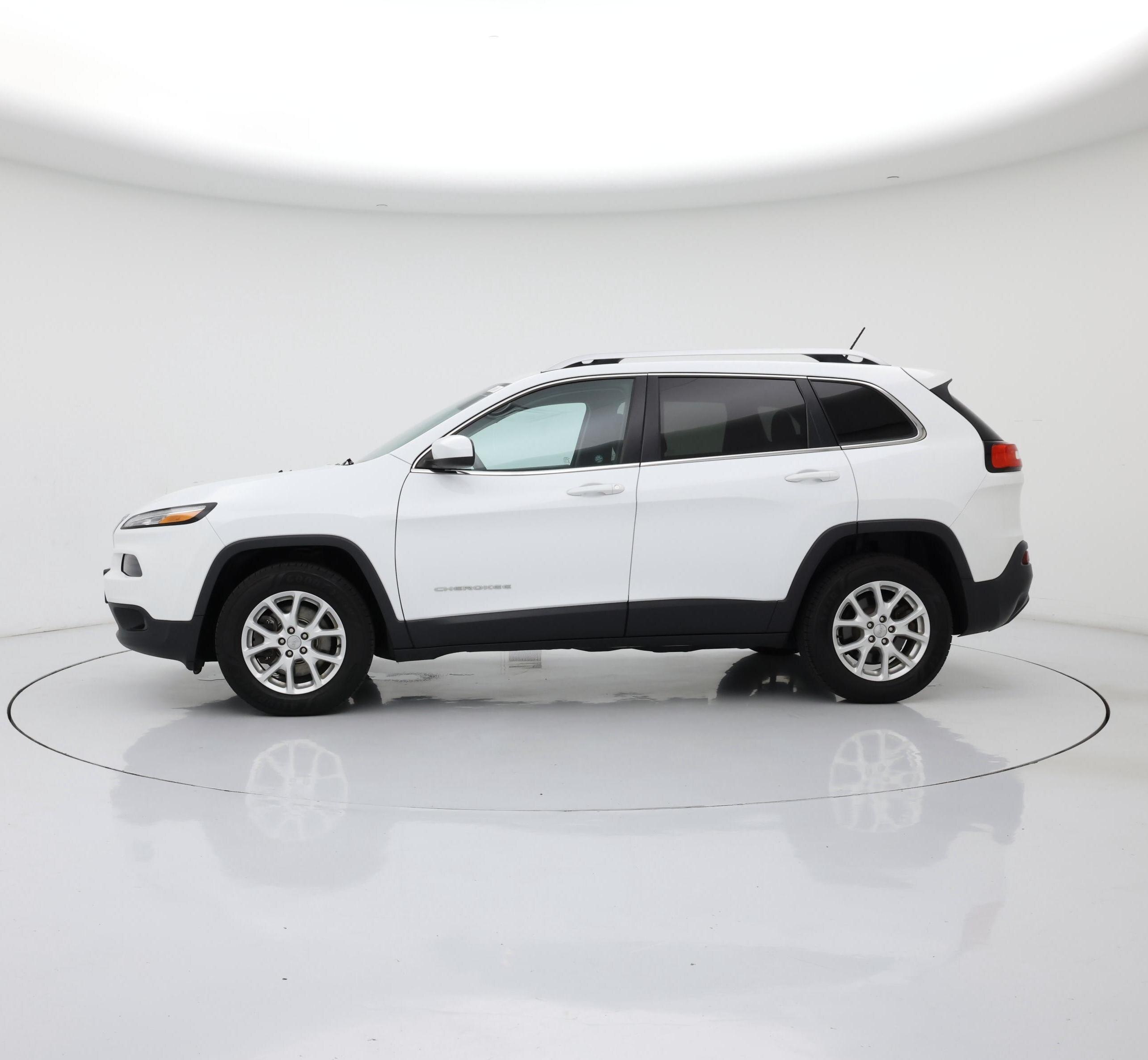 Thumbnail: 2015 Jeep Cherokee - 3