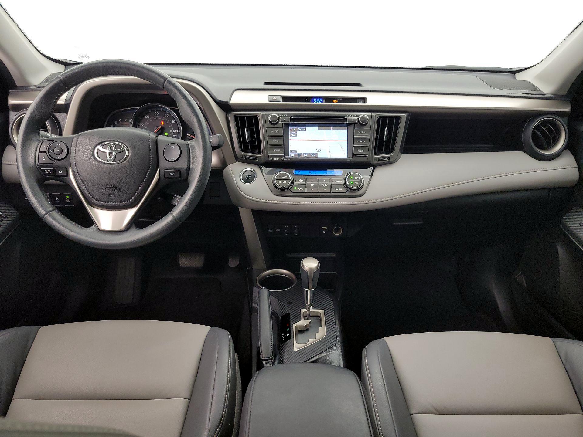 Thumbnail: 2015 Toyota RAV4 - 9
