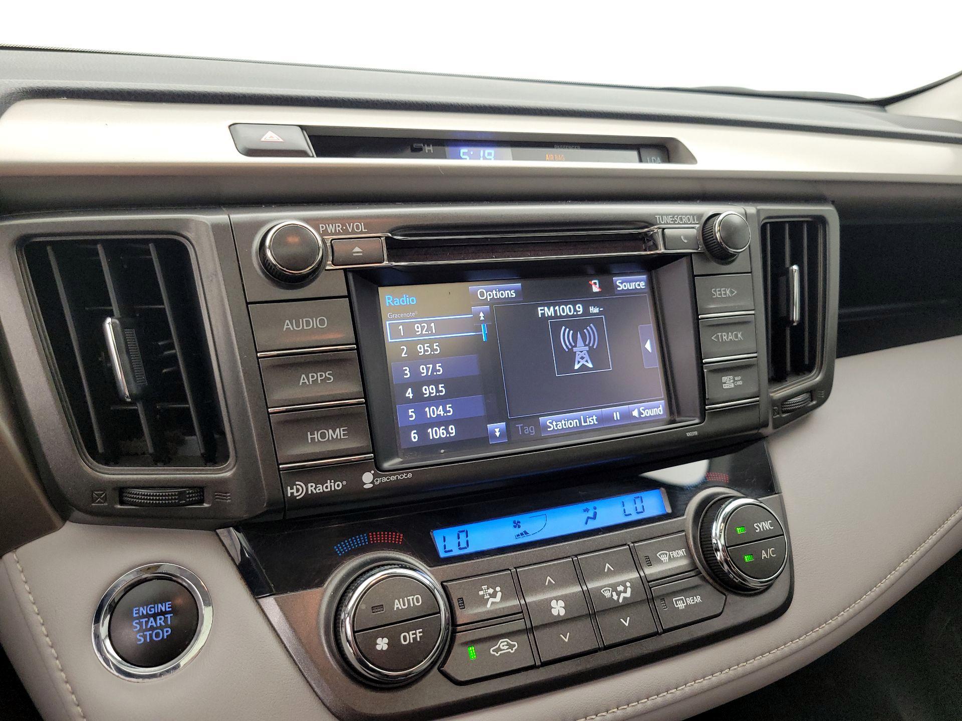 Thumbnail: 2015 Toyota RAV4 - 16