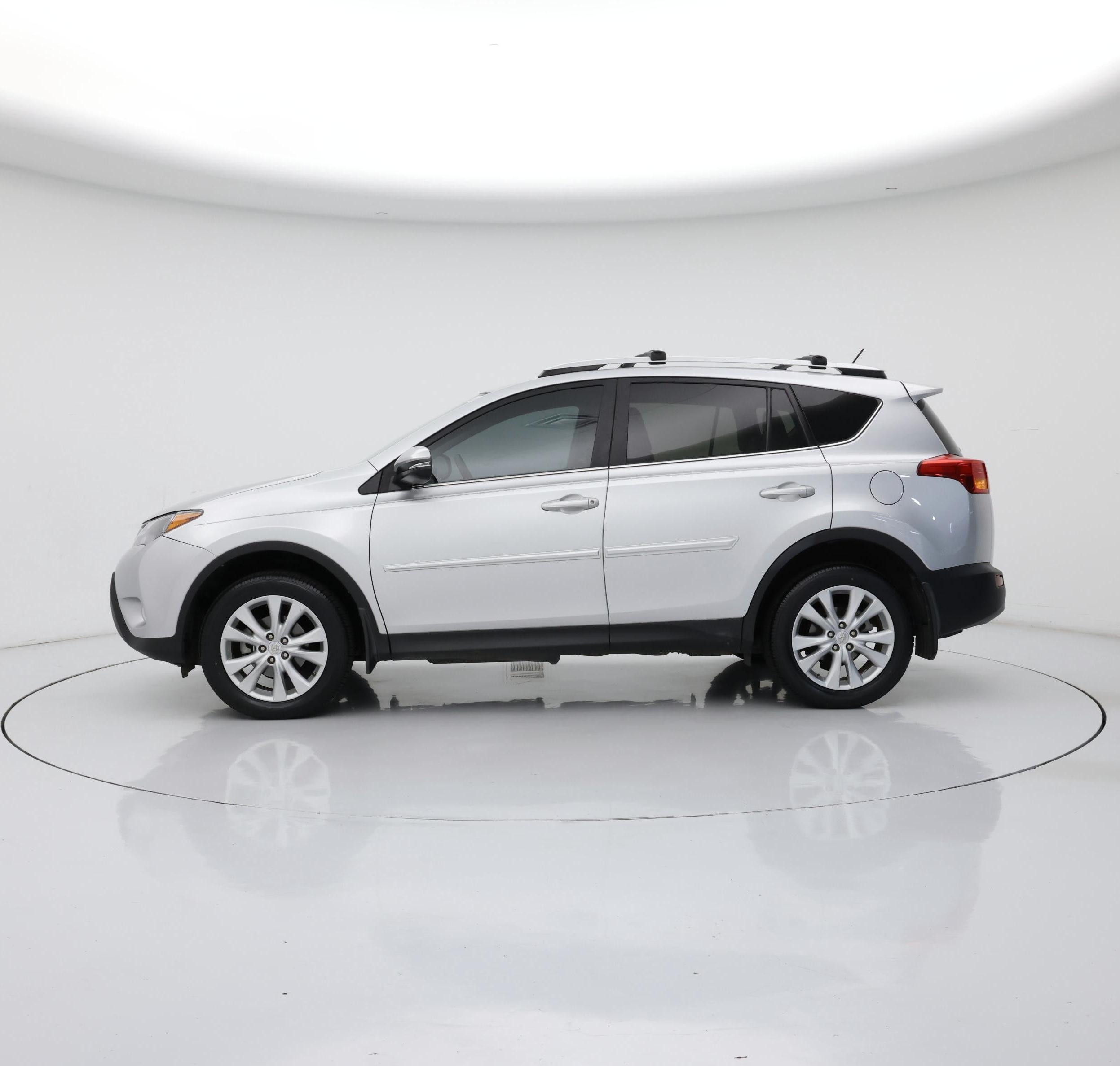 Thumbnail: 2015 Toyota RAV4 - 3
